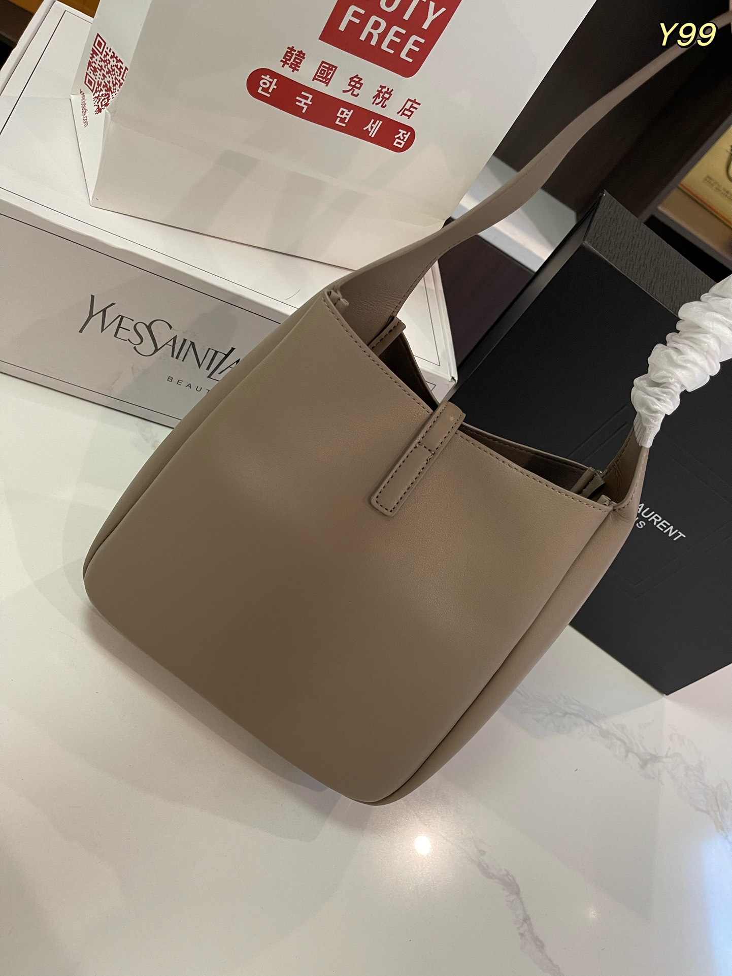 Y new arirval  hobo bag size: 21*21cm - Top Club