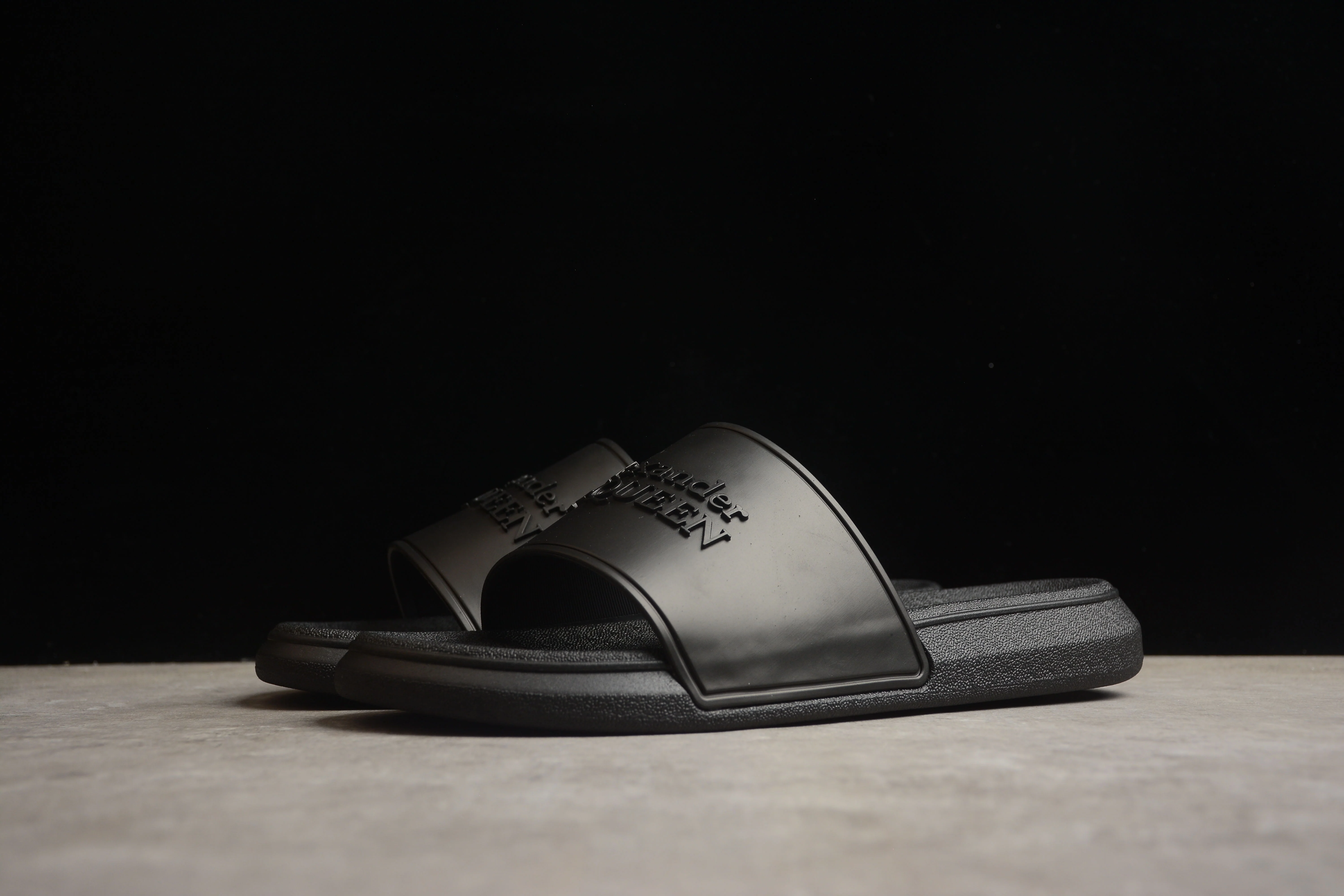 Alexander McQueen Pool Slide in Black - Sneaker Replica Workshop