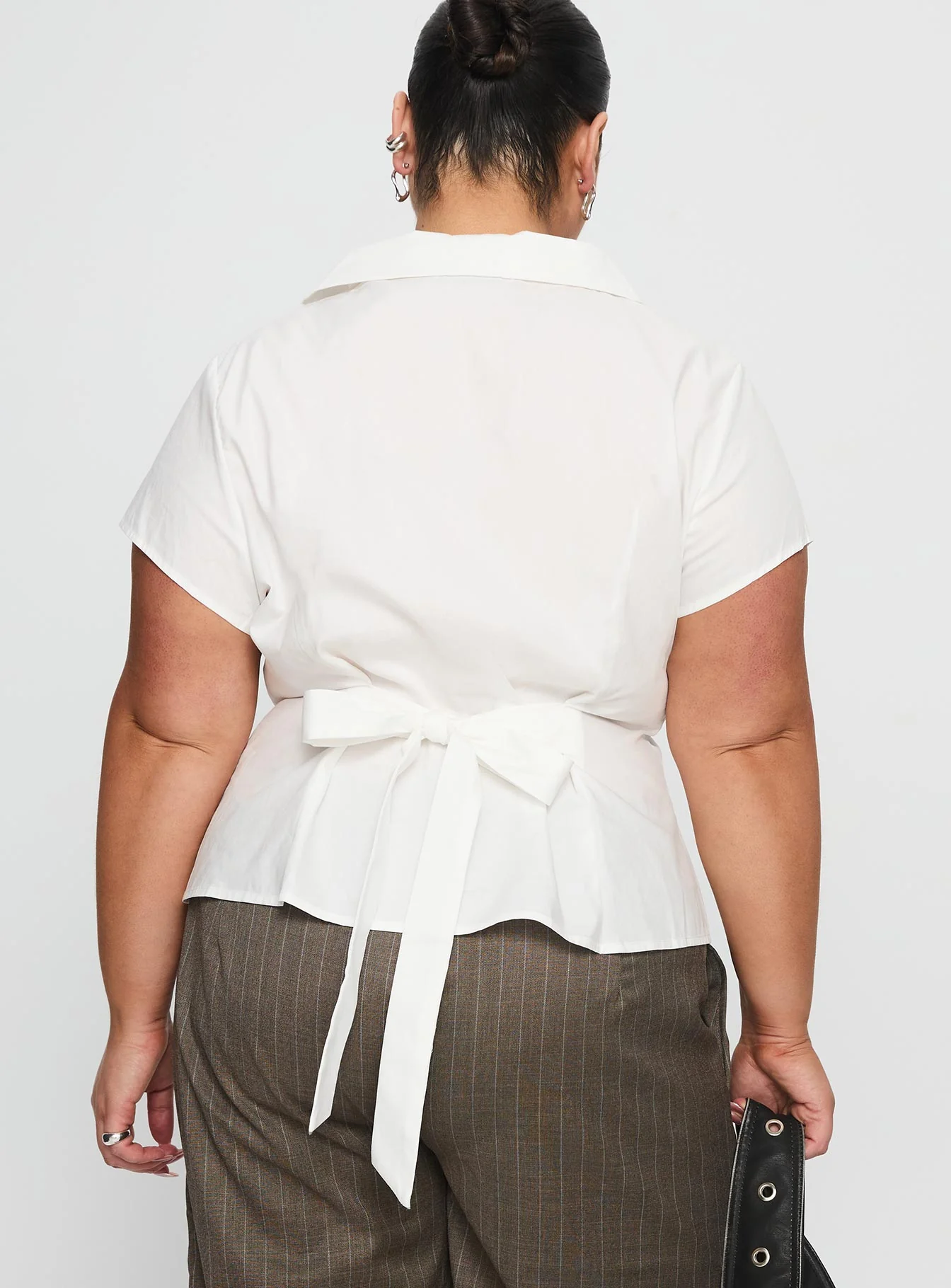 Akiyo Button Up Blouse Top White Curve