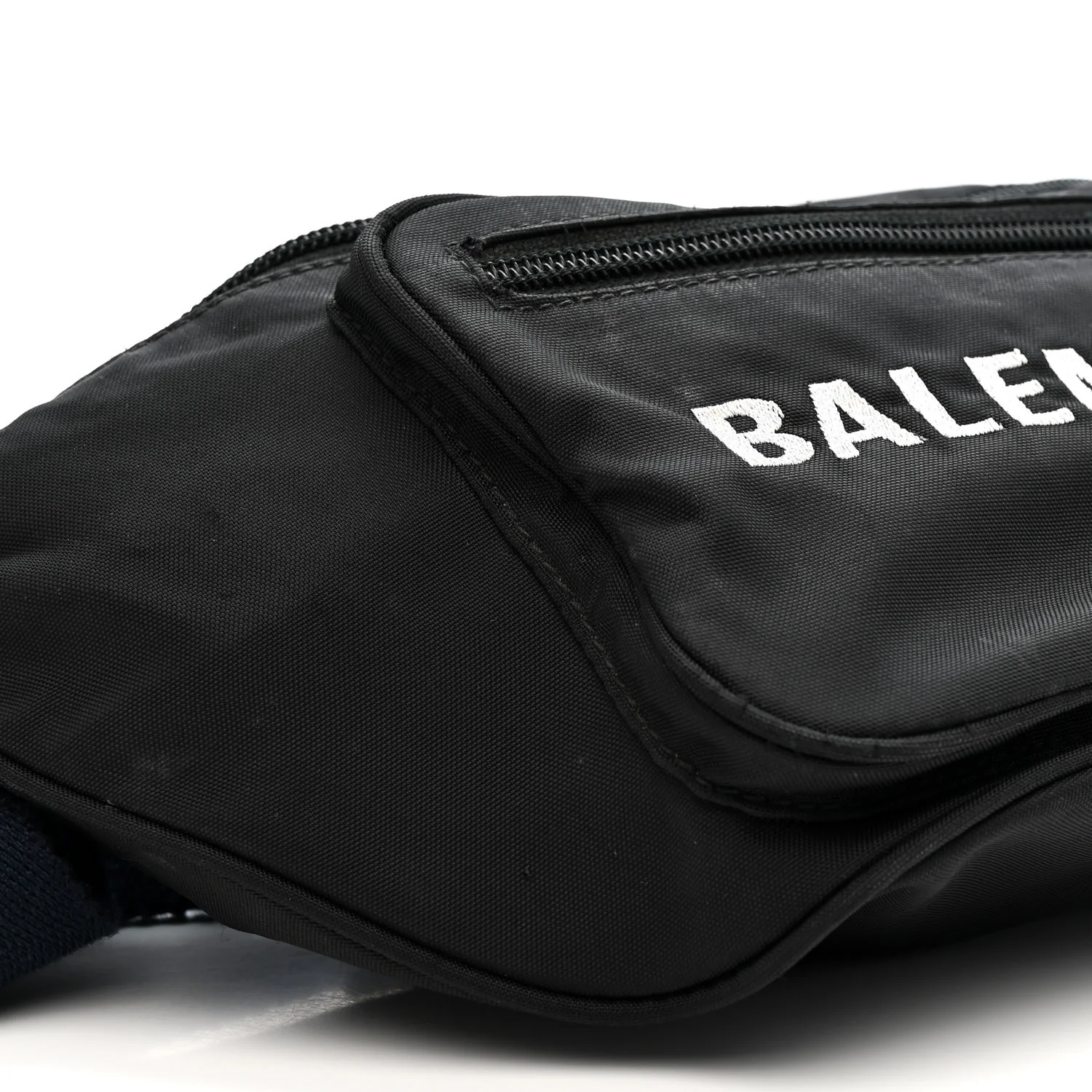 Recycled Sport Nylon Logo Embroidered Wheel Beltpack Black - Top Club