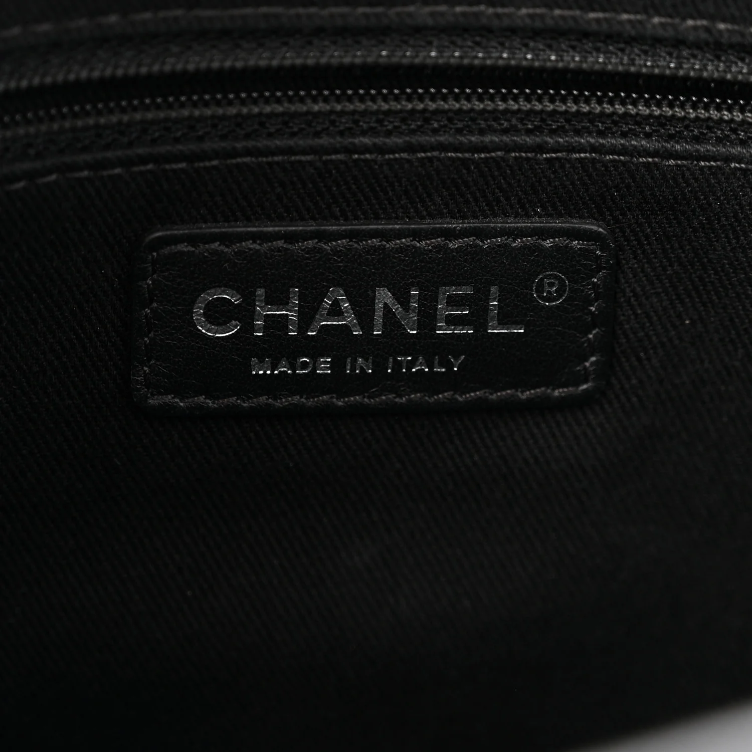 Caviar Quilted CC Timeless Soft Tote Black - Top Club