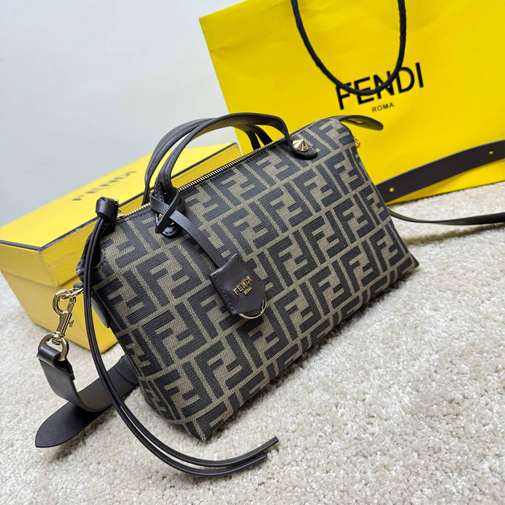 FENDI By The Way Medium - Top Club