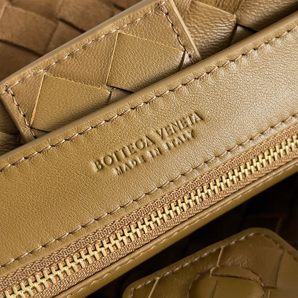 Bottega Veneta Small Andiamo - Top Club