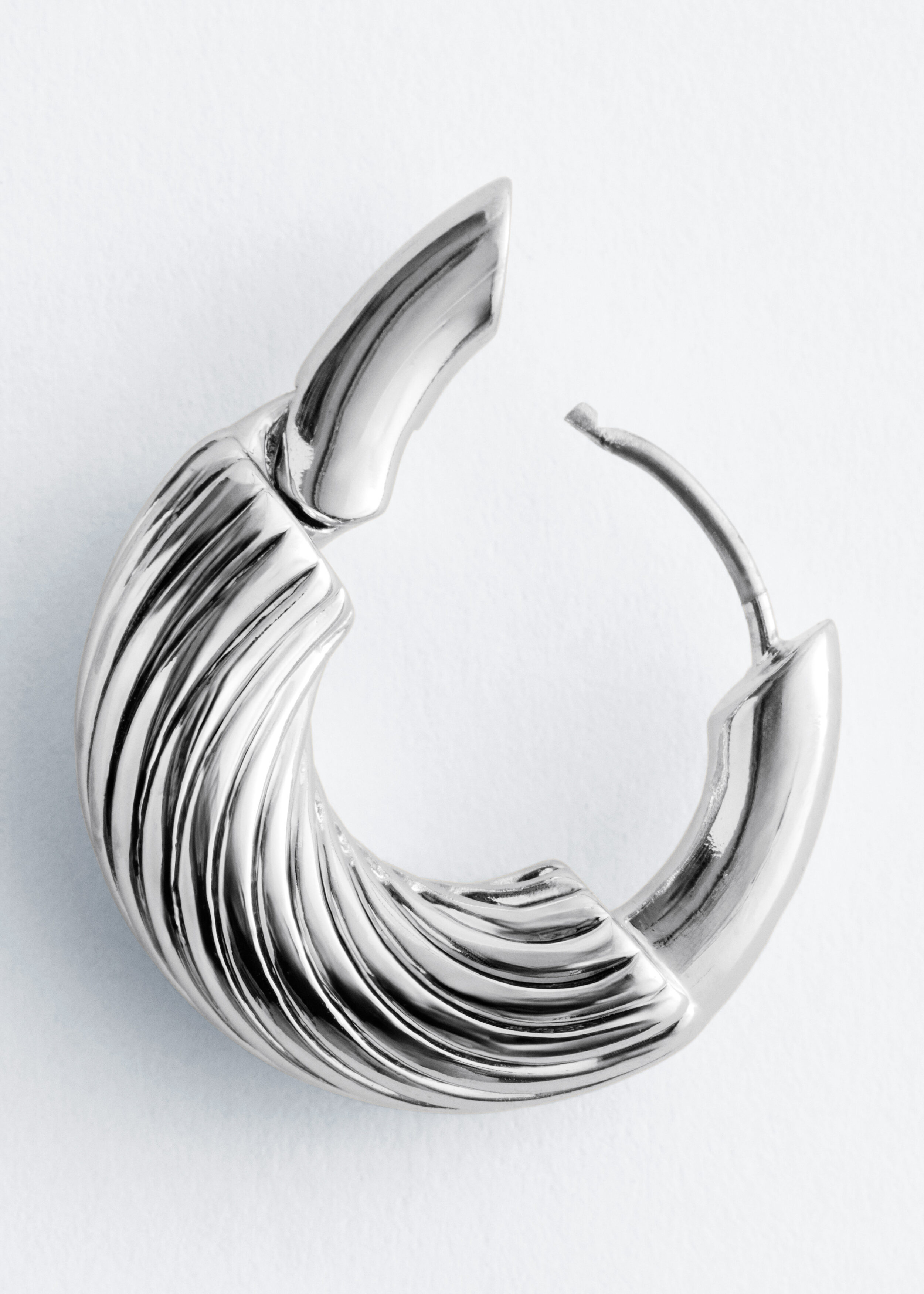 & Other Stories RIDGED HOOP EARRINGS