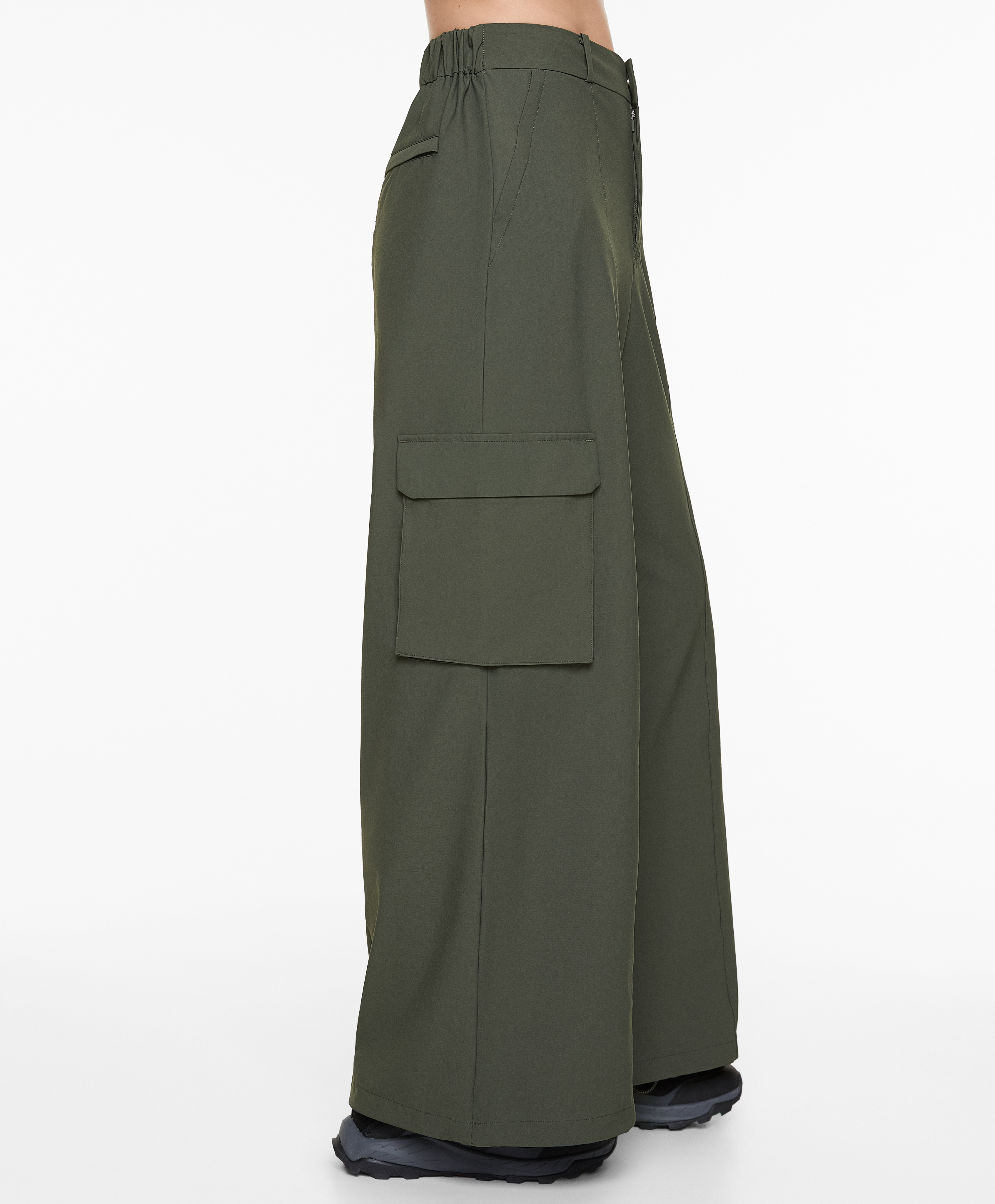OYSHO Wide-leg cargo trousers