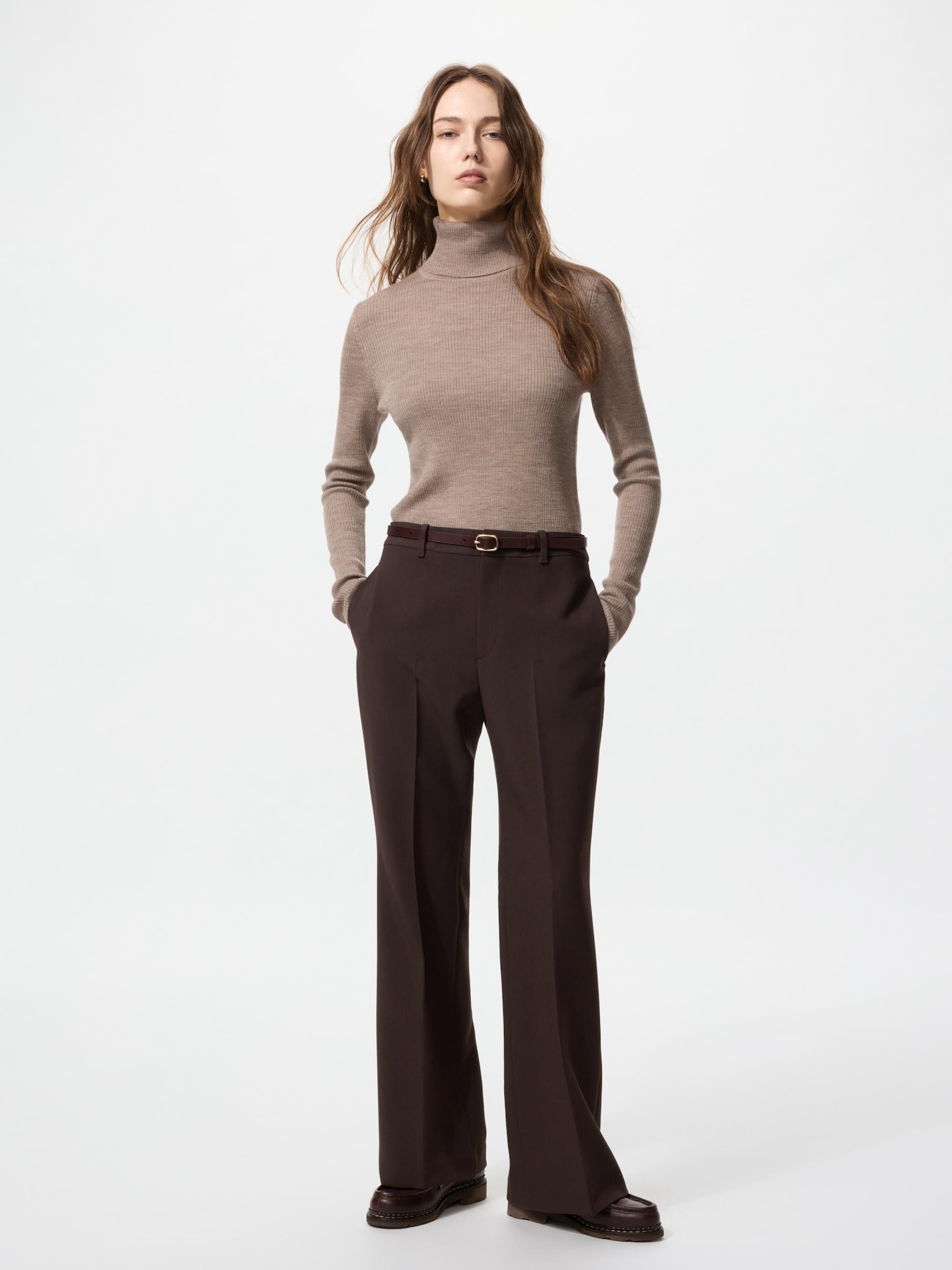 100% Australian Merino Ribbed Turtleneck Sweater