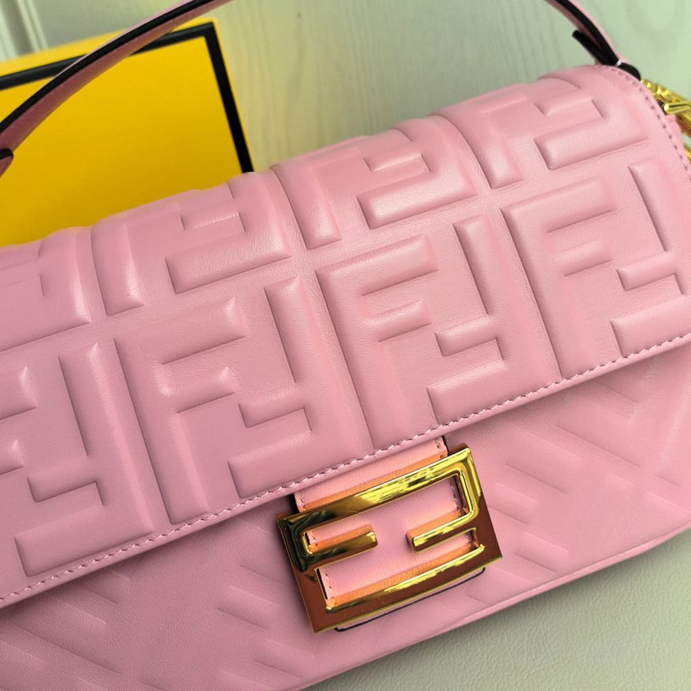 Fendi Baguette - Top Club