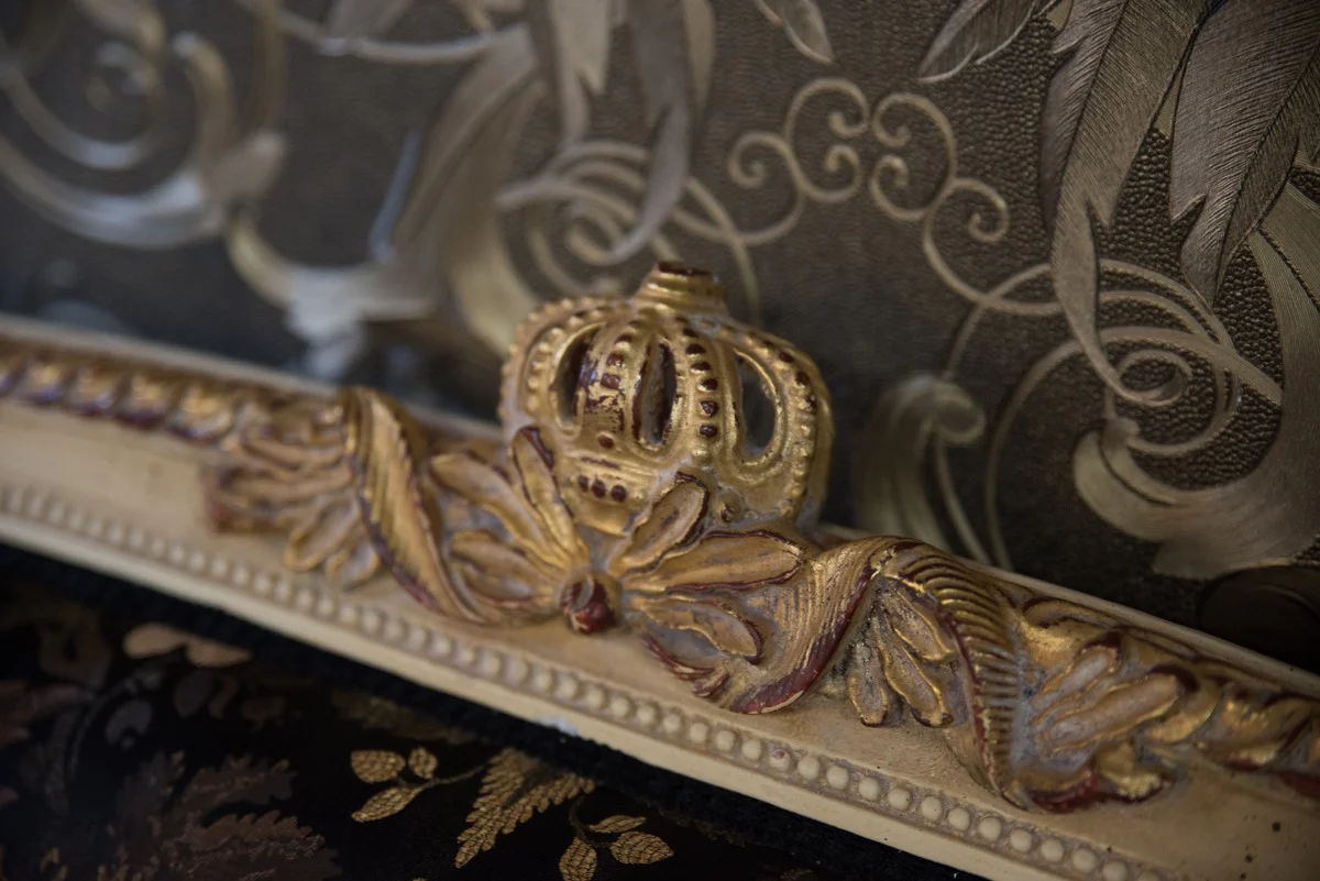 Pompöös by Baroque living room set cream / olive with golden pattern - Pompöös Baroque living room furniture designed by Harald Glööckler