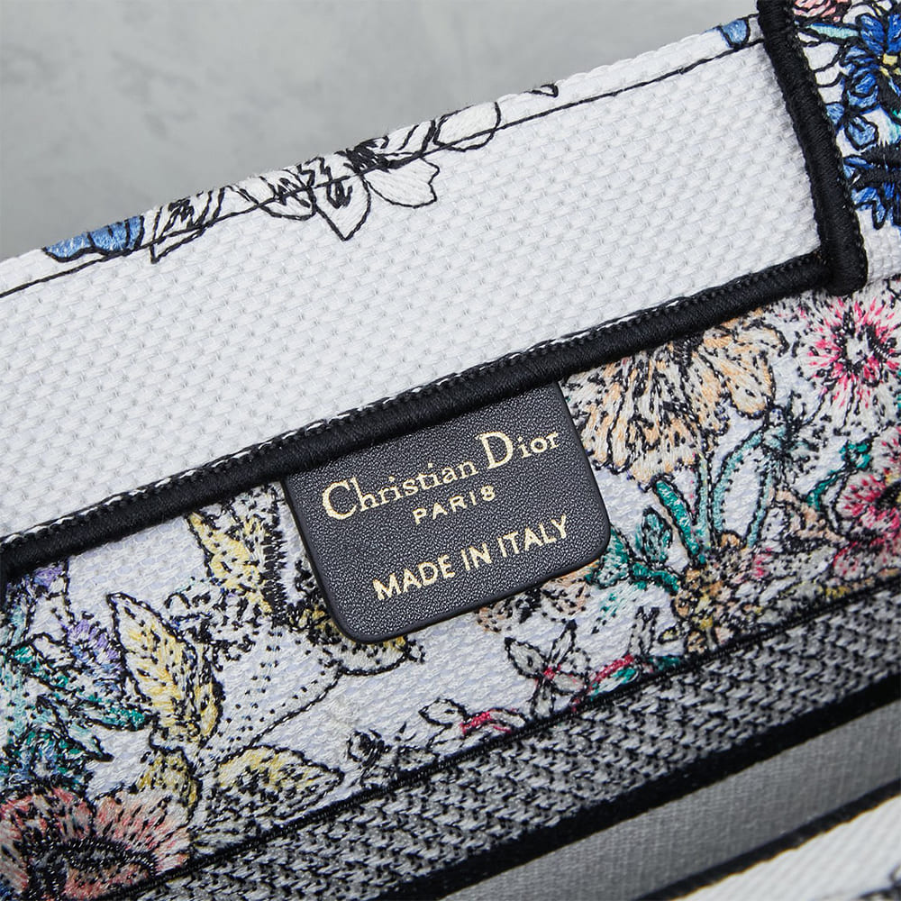 Dior Lucky Medium Dior Book Tote - Top Club