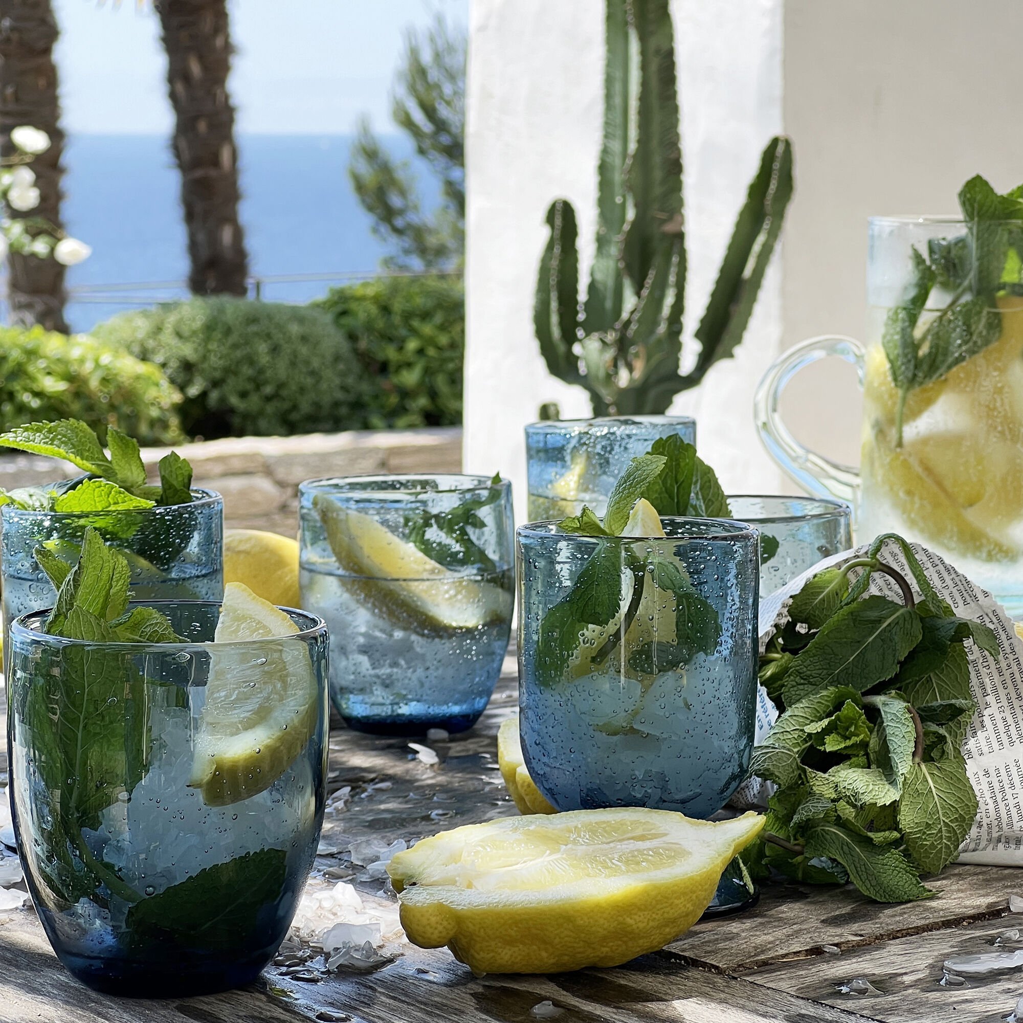 BULLA - Gobelet en verre bullé 35cl - bleu