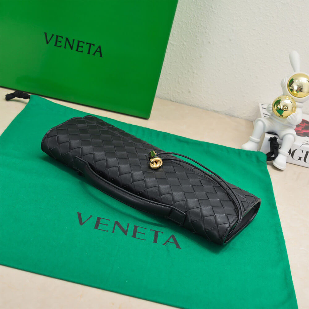 Bottega Veneta Andiamo Clutch(HIGH-END GRADE) - Top Club