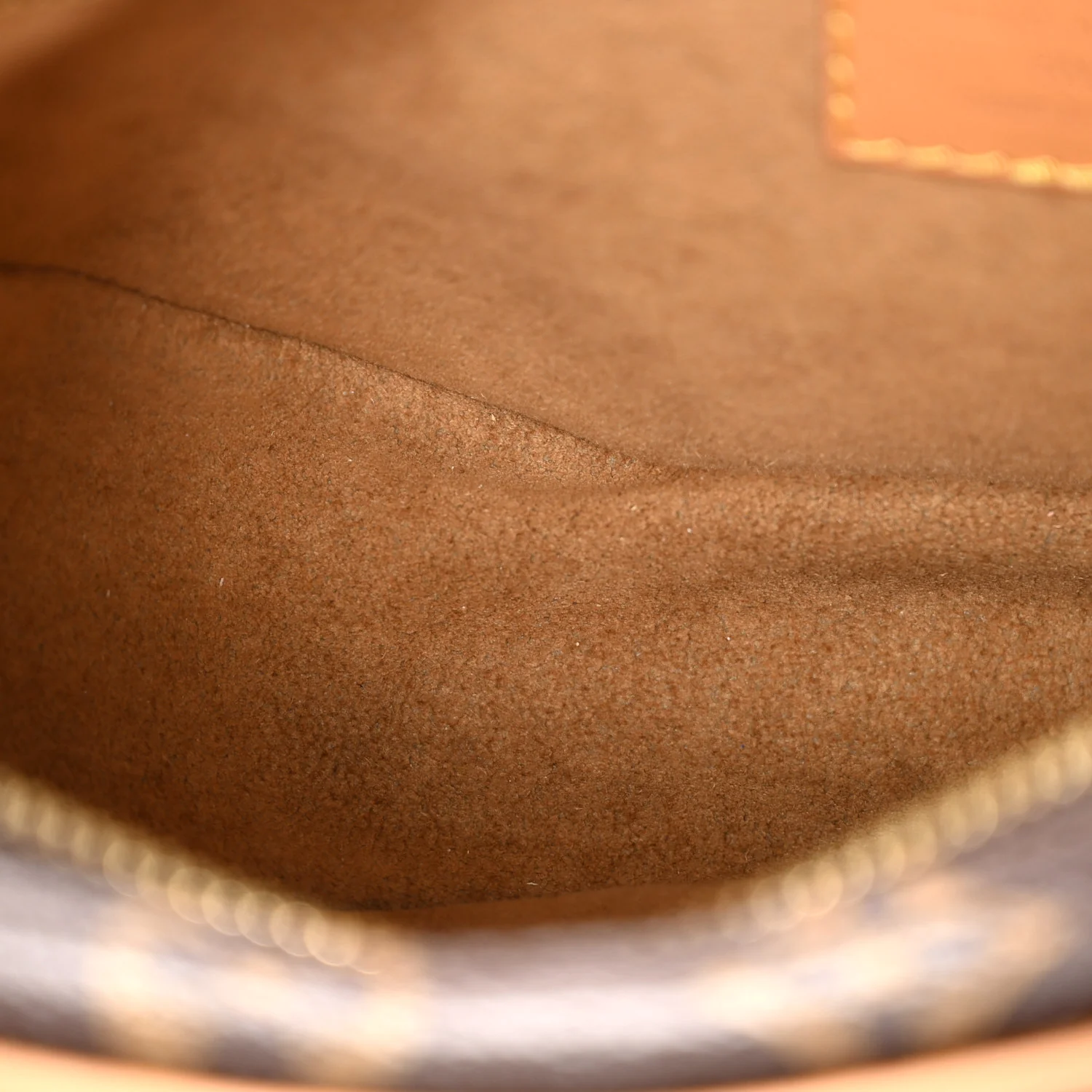 Monogram Loop - Top Club