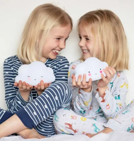 Lamp wolkje slaapt
