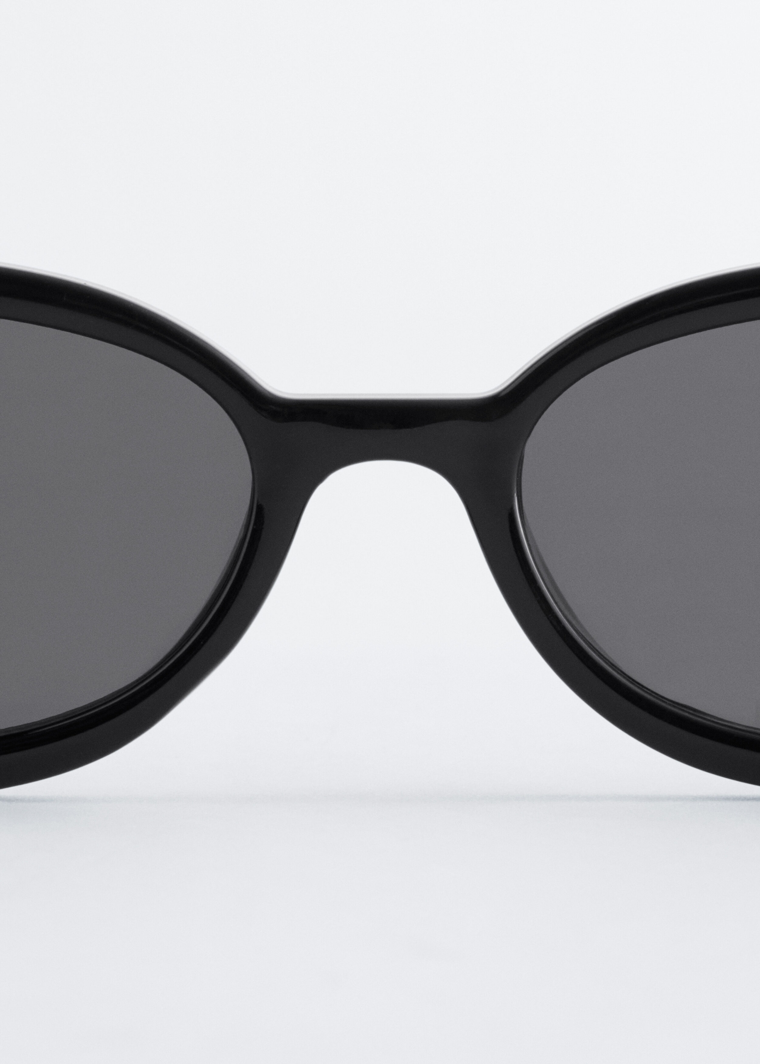 & Other Stories SLIM OVAL-FRAME SUNGLASSES