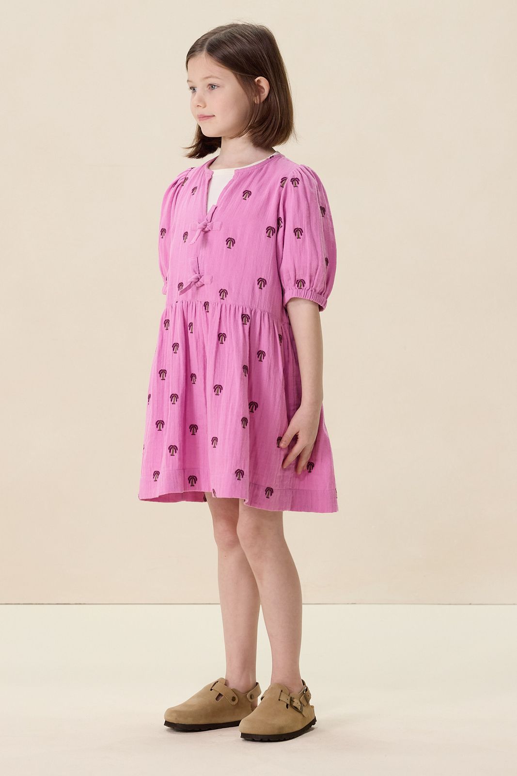 Roze jurk met embroidery