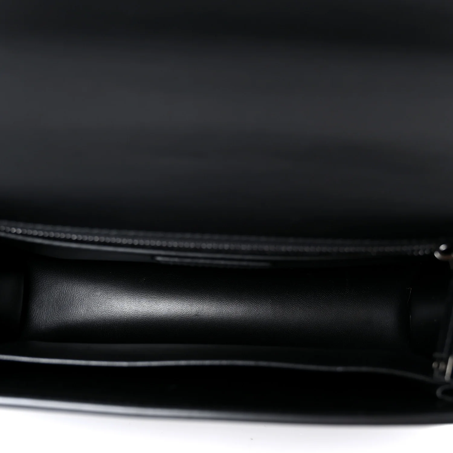 Box Calfskin 30 Montaigne Flap Bag Black - Top Club