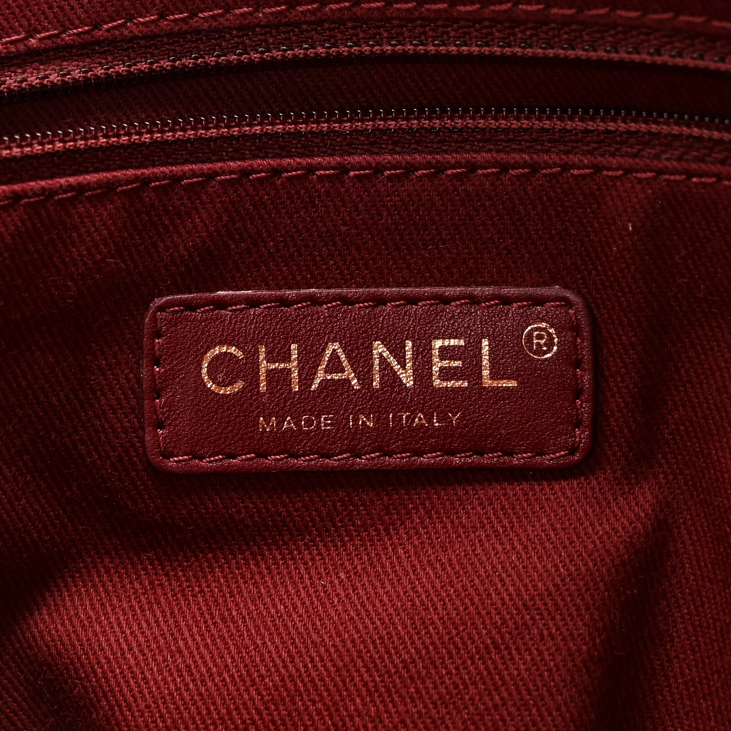 Glazed Caviar Quilted Small Shiva Tote Burgundy - Top Club