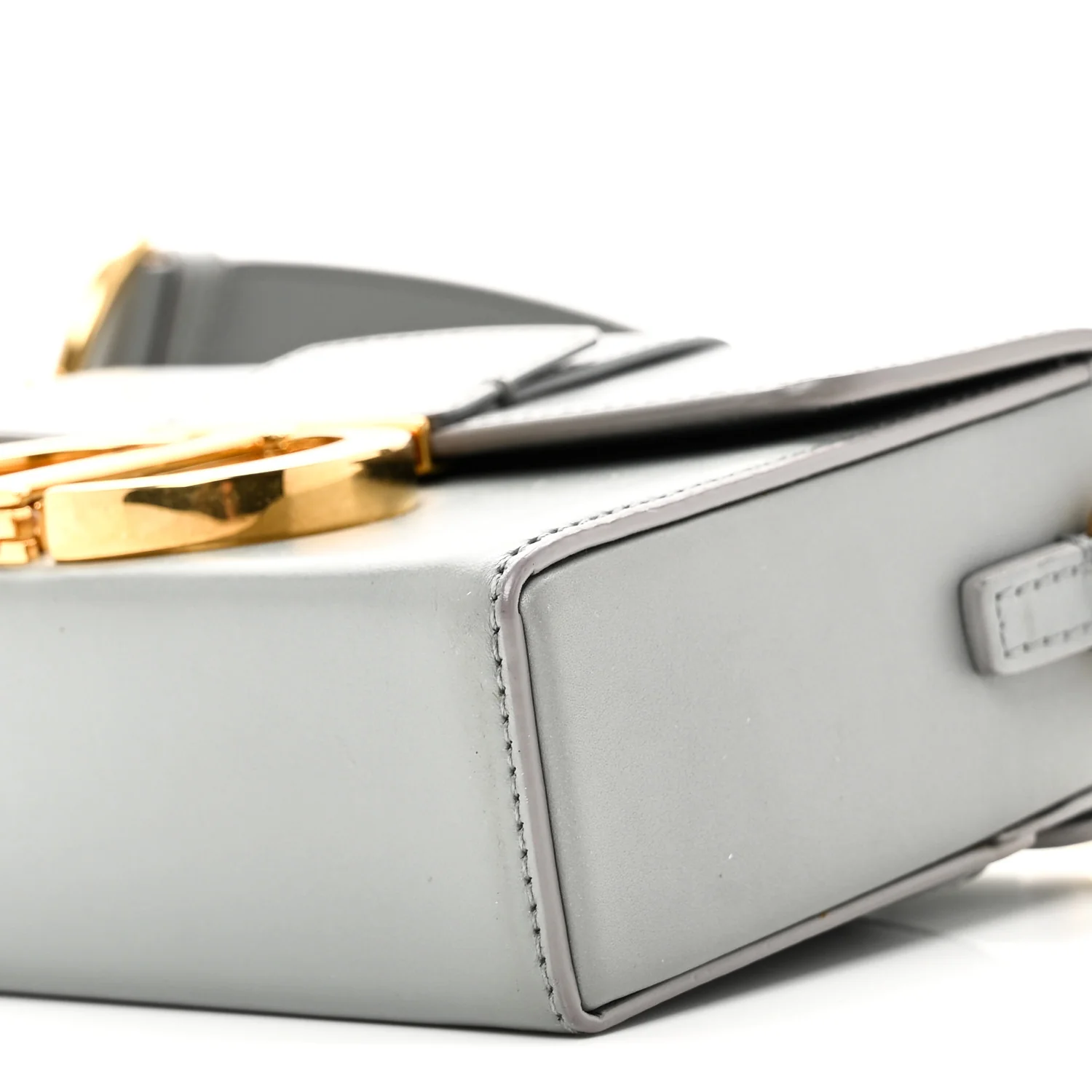 Box Calfskin 30 Montaigne Box Bag Stone Grey - Top Club