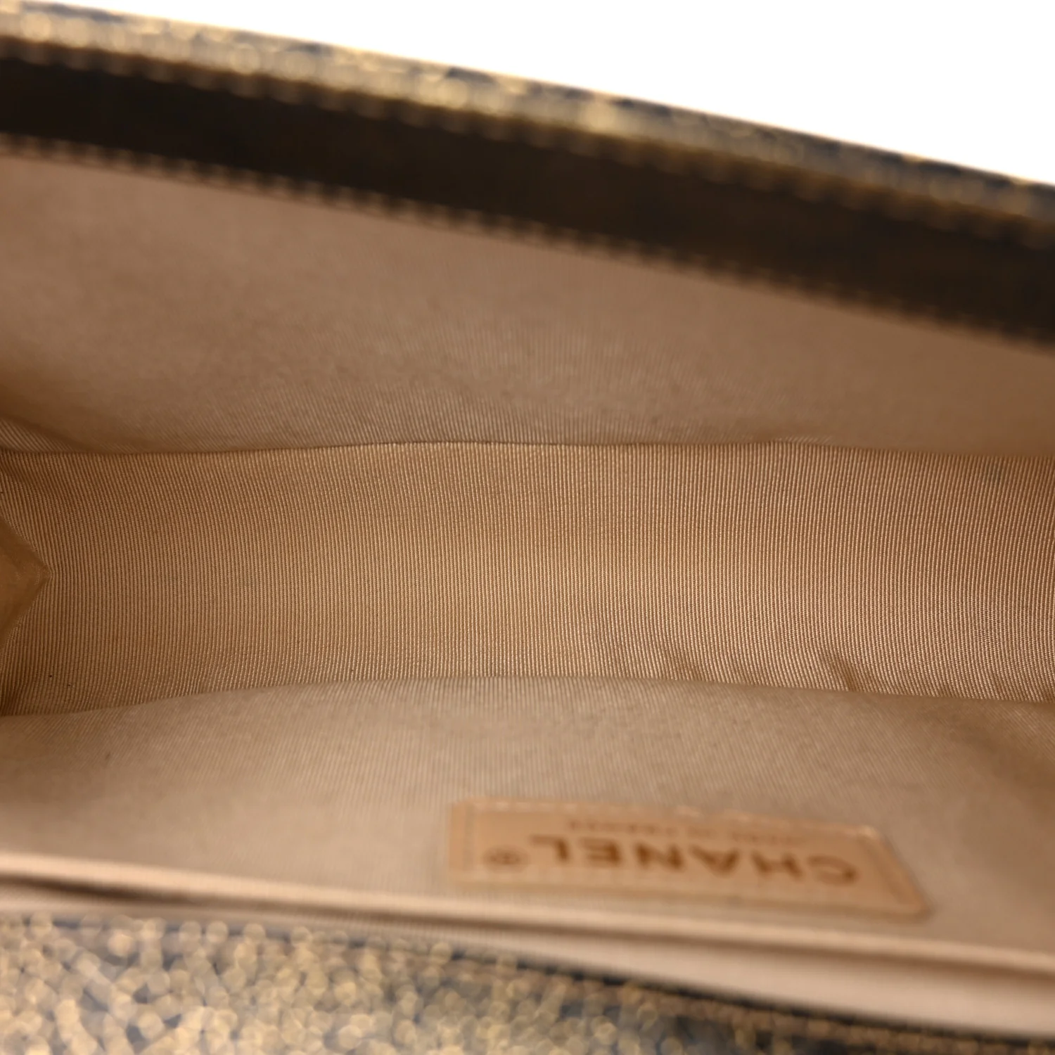 Cracked Metallic Calfskin Quilted Medium Boy Flap Gold - Top Club