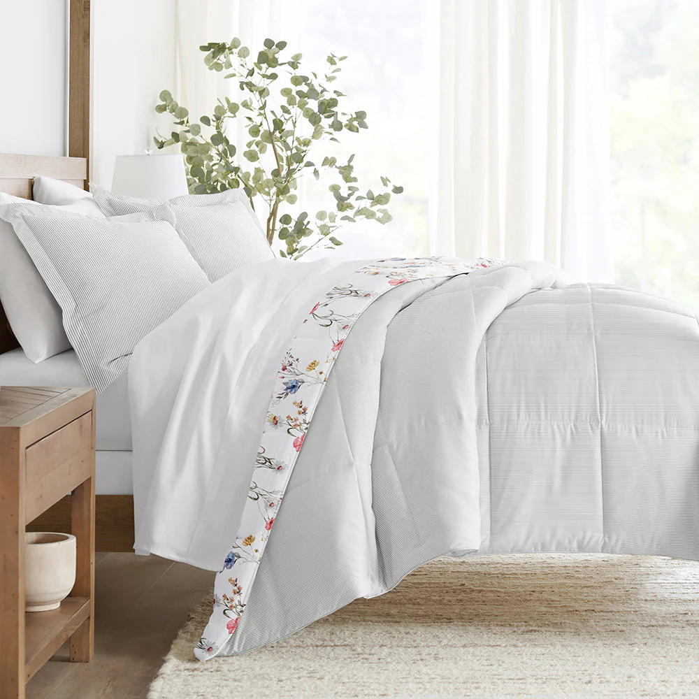 Meadow Floral Reversible Down-Alternative Comforter Set (Sale)