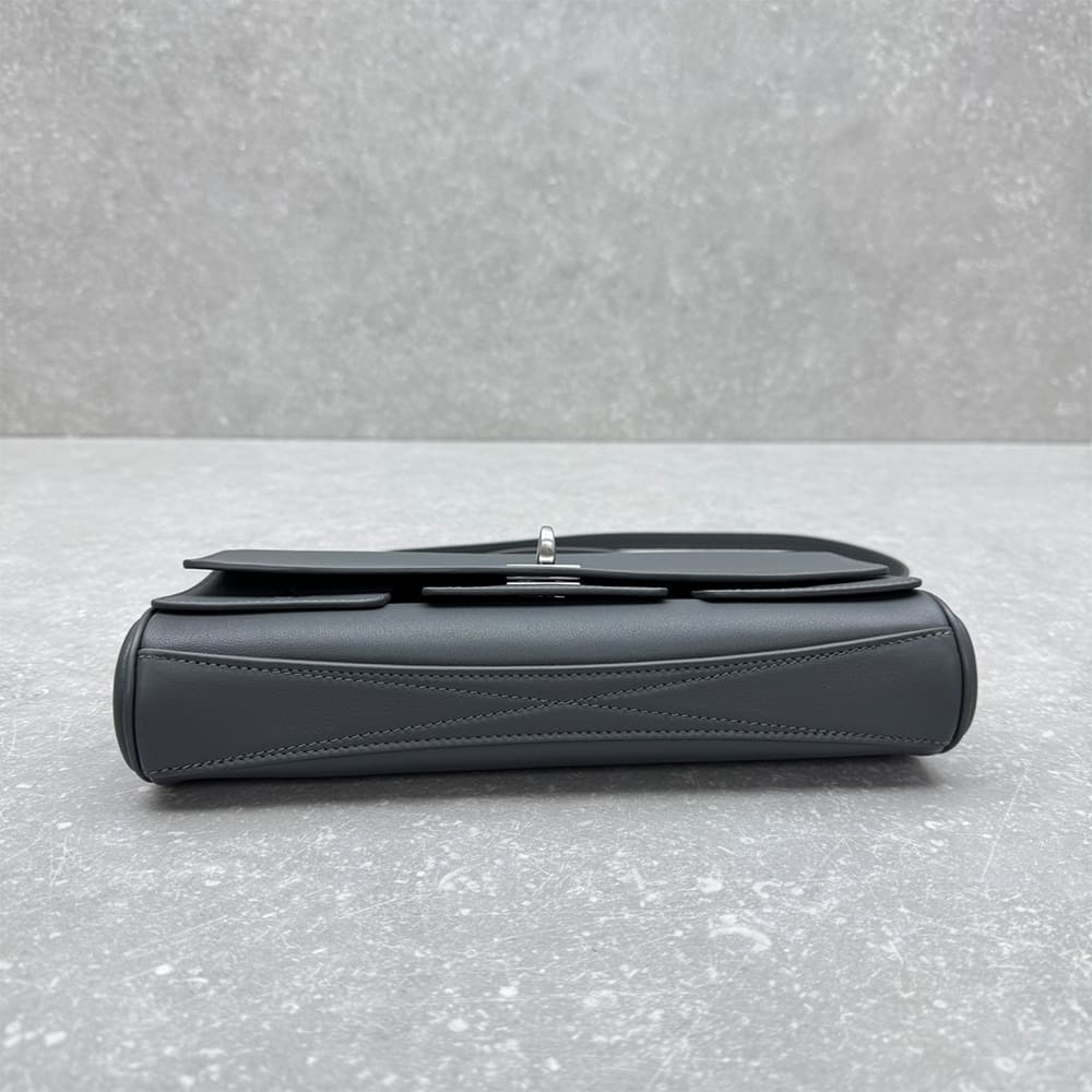 Balenciaga Women s Bel Air Clutch On Strap Small(HIGH-END GRADE) - Top Club