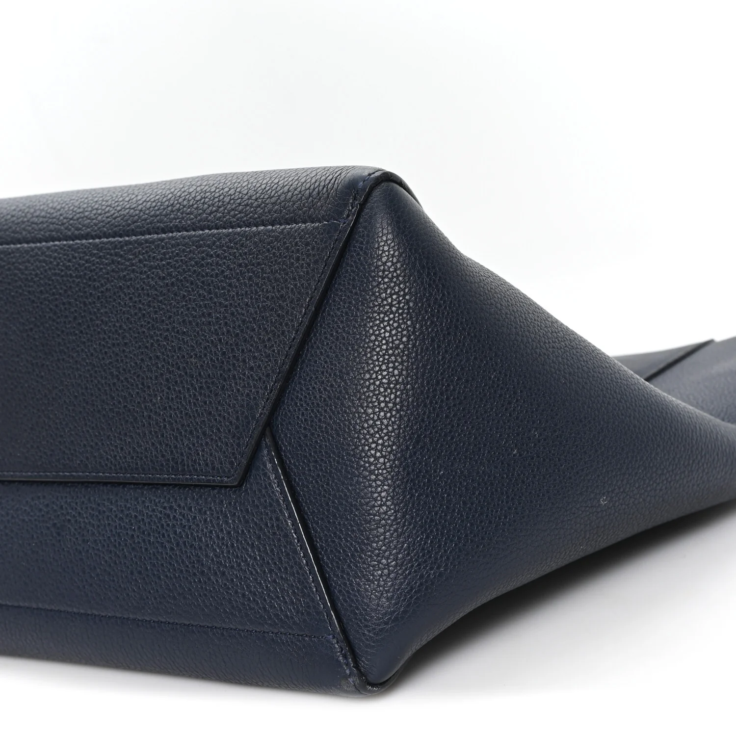 Soft Grained Calfskin Sangle Bucket Bag Navy Blue - Top Club