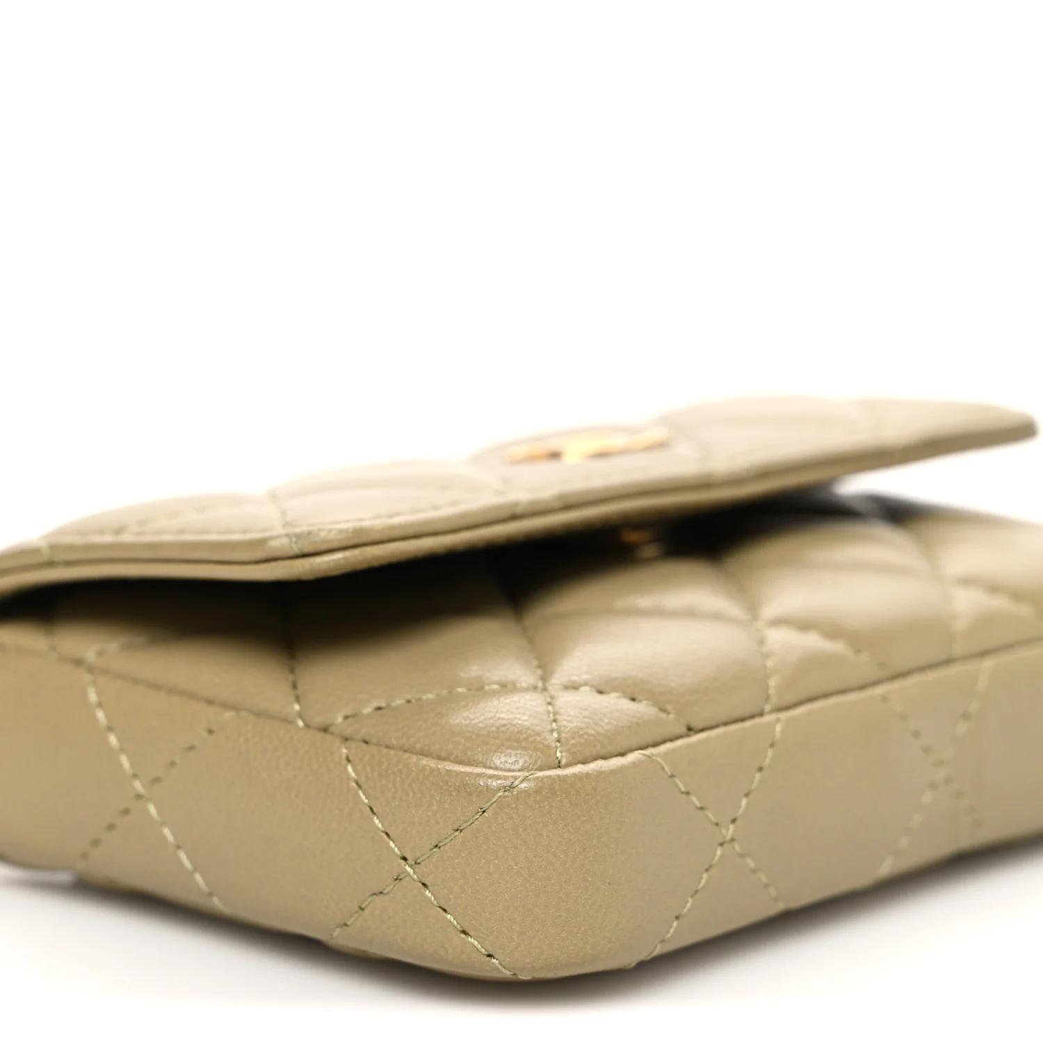 Lambskin Enamel Quilted Coco Hearts Clutch With Chain Light Green - Top Club