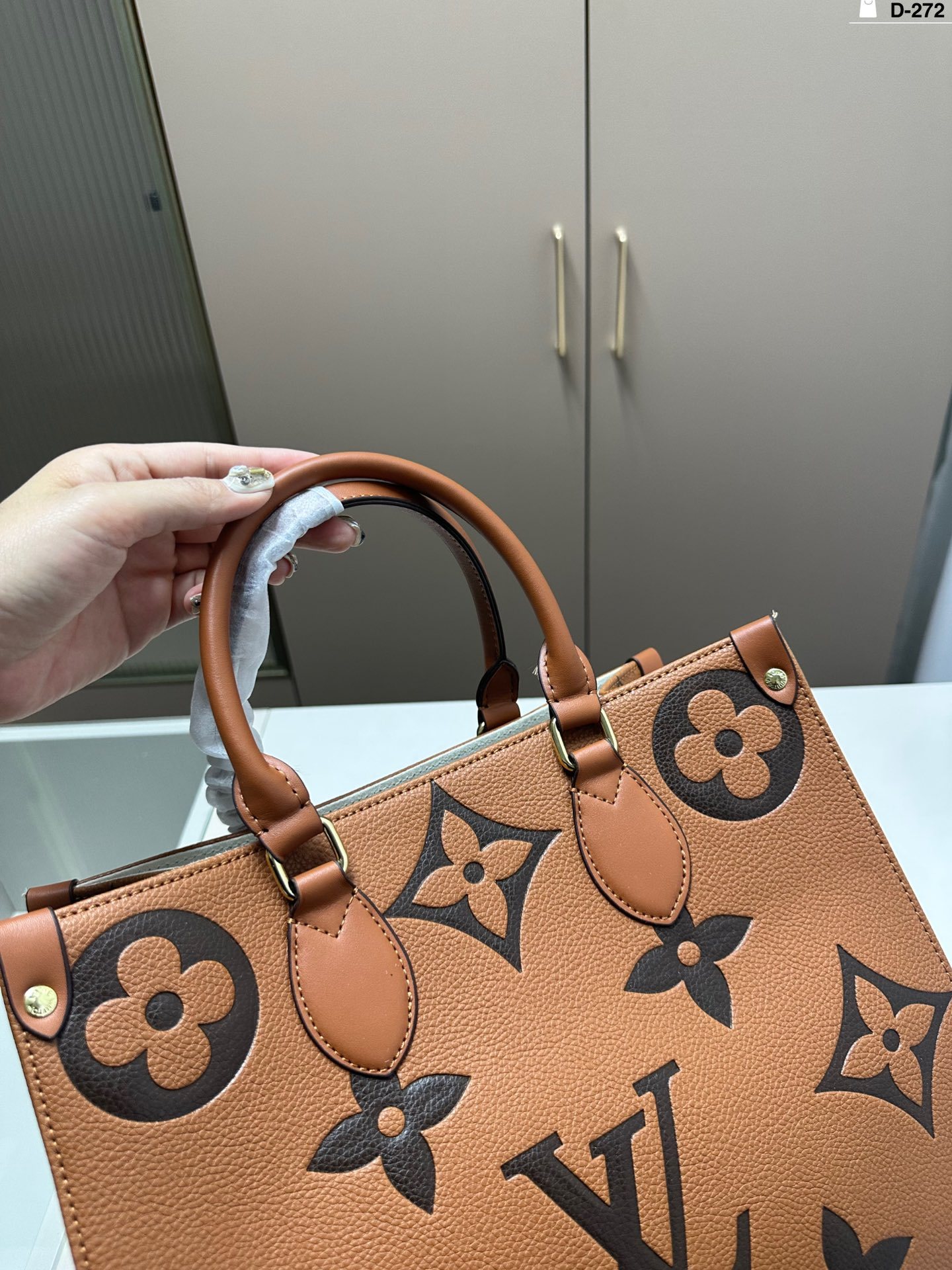 louis new arrival onthego tote bag size: 32.15.27 cm - Top Club