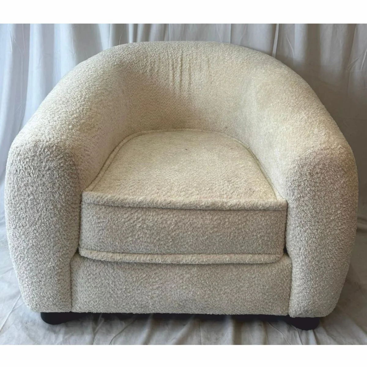 Luxury armchair cream / black 110 x 95 x H. 70 cm - living room furniture