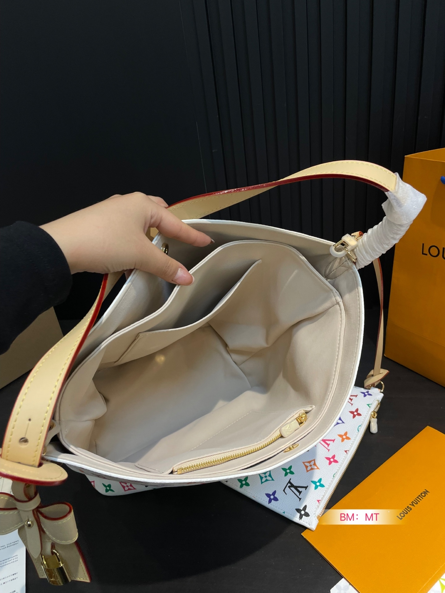Louis new arrival ALL IN BB hobo bag 002 size:26*30 cm - Top Club