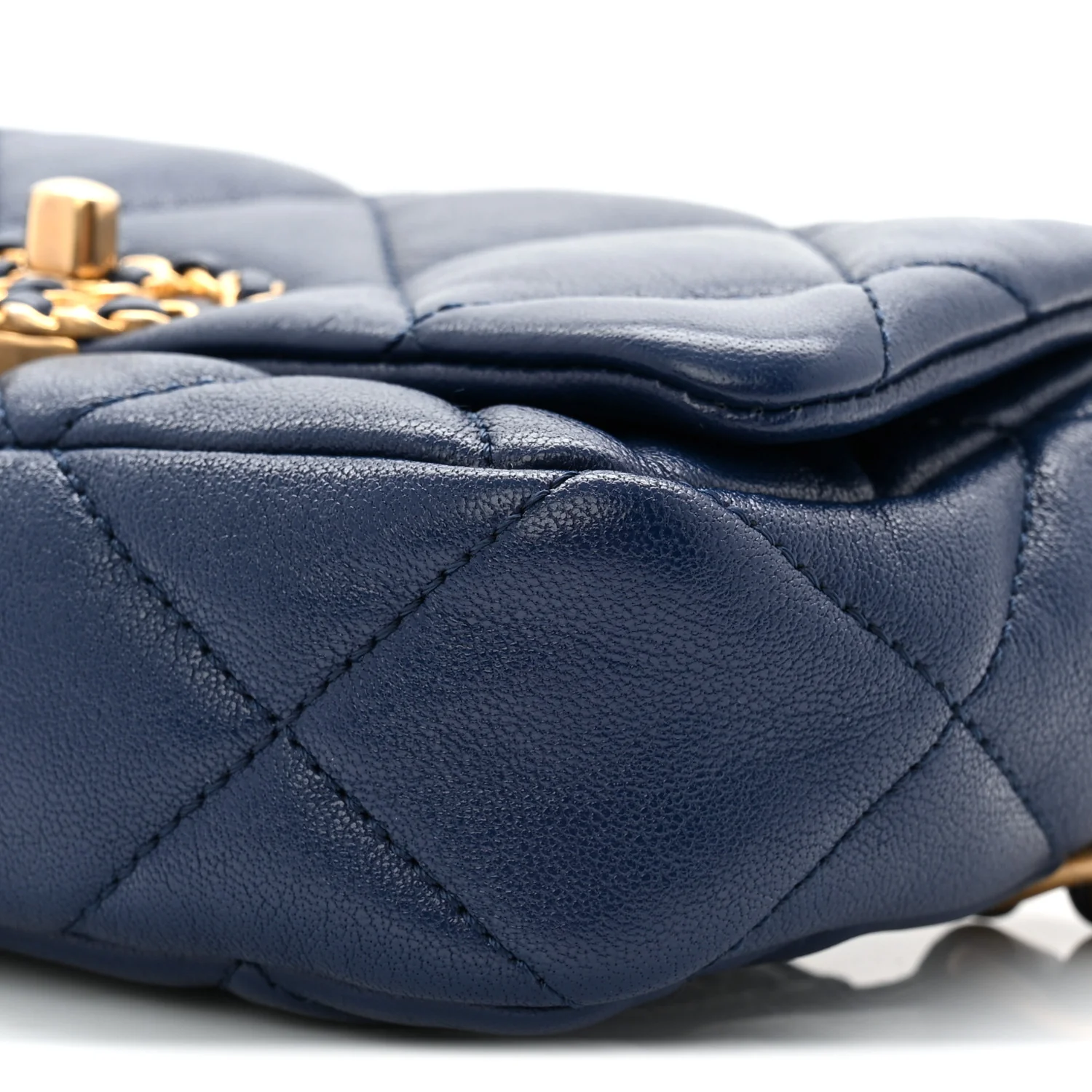 Goatskin Quilted Chanel 19 Waist Bag Dark Blue - Top Club