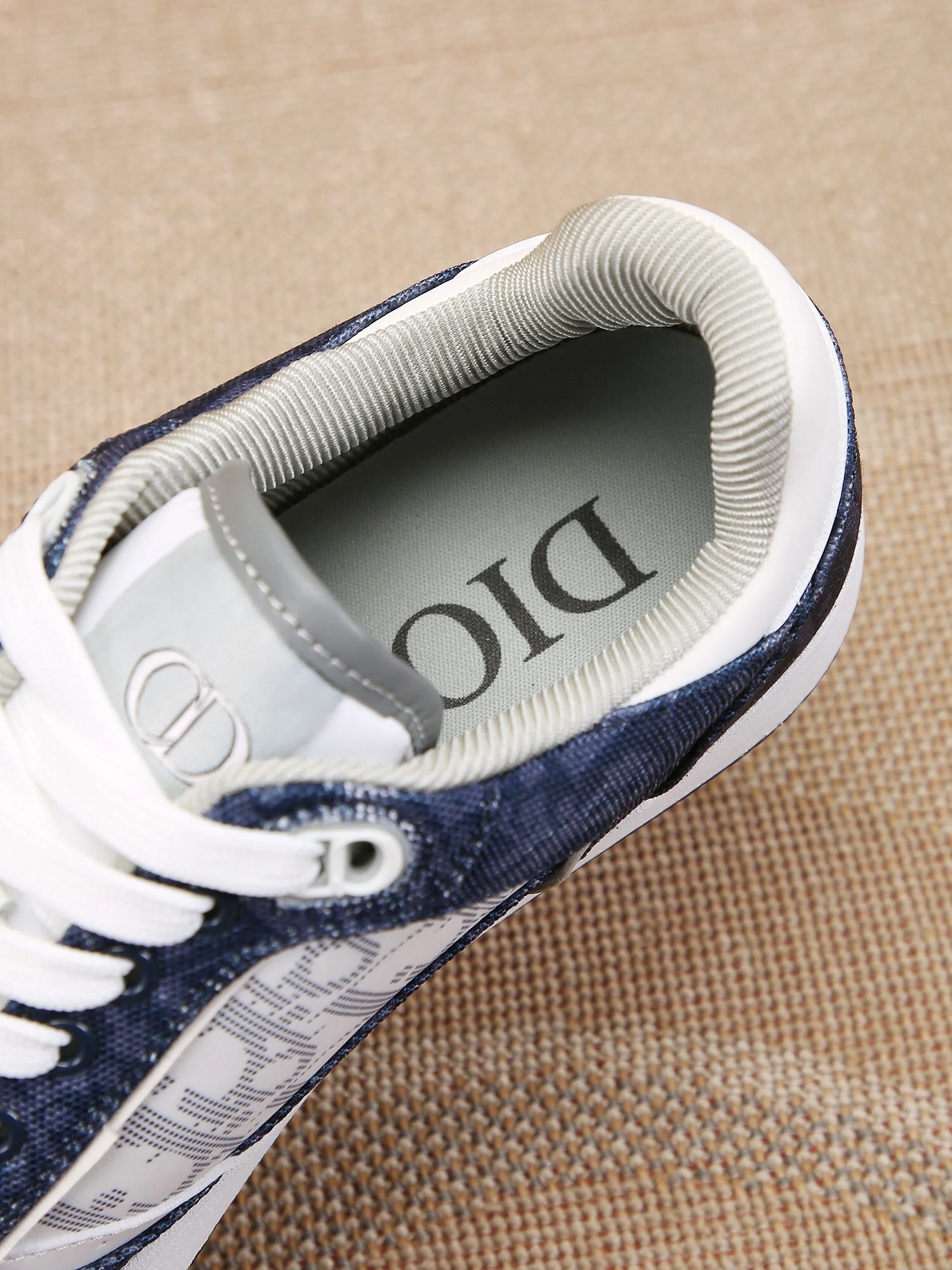 Dior Mens Sneakers Luxury Leather Casual Shoes With Oblique Pattern - Sneaker Replica Workshop