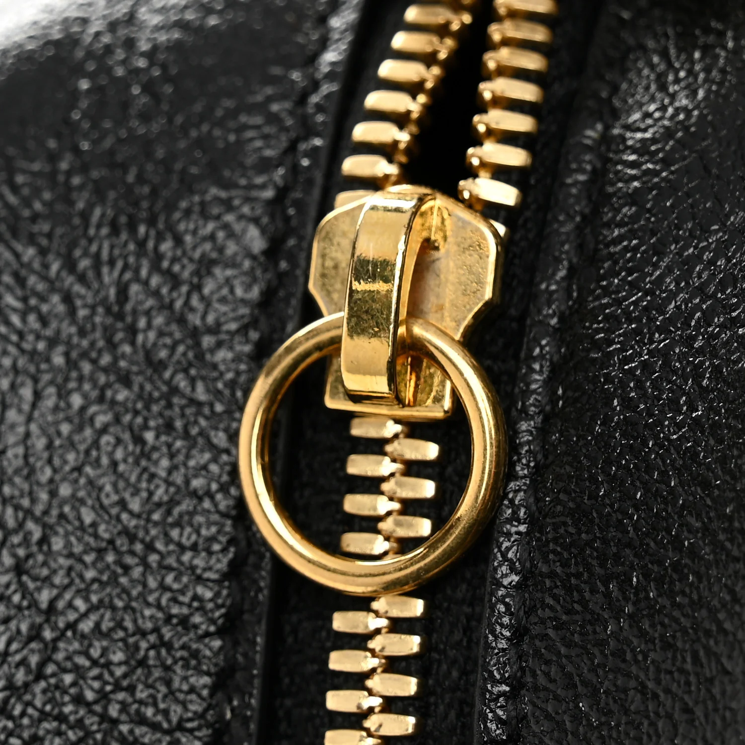 Monogram Matelasse Diagonal Small GG Marmont Chain Shoulder Bag Beige Black - Top Club