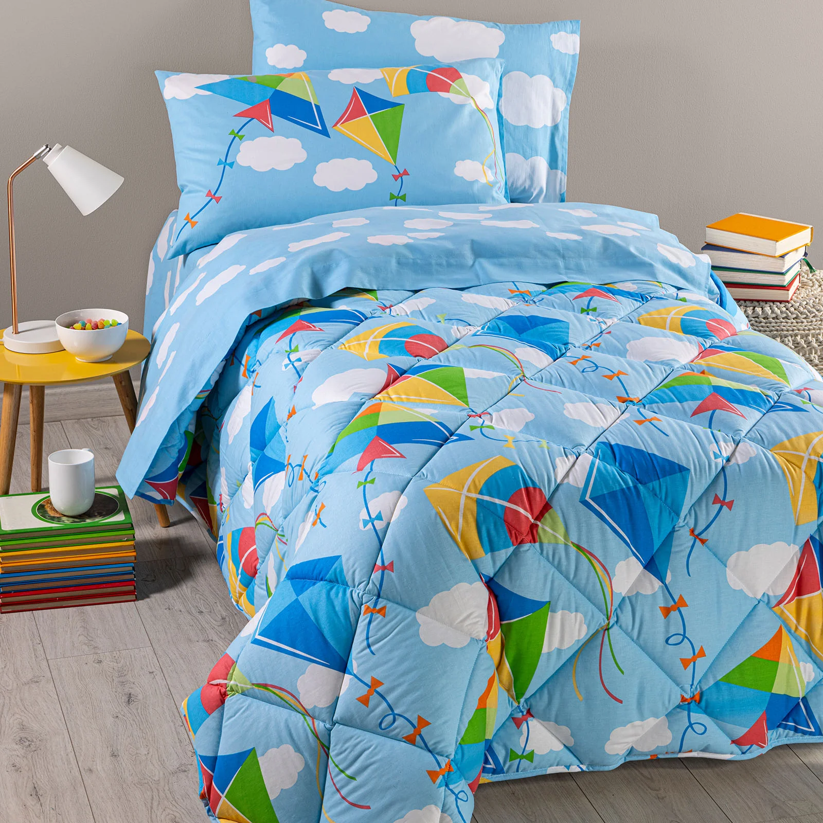 Trapunta In Cotone Aquiloni Piazza E Mezza Azzurro Caleffi Kids