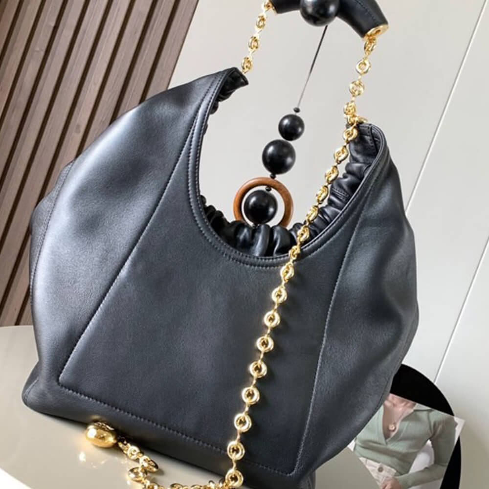 Loewe Medium Squeeze bag in nappa lambskin - Top Club