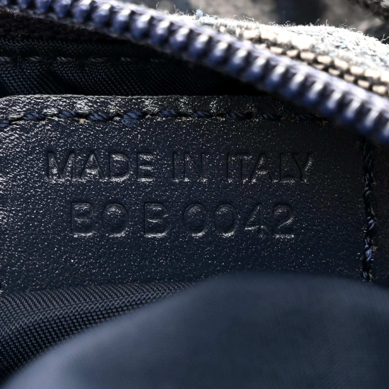 Monogram Messenger Blue - Top Club