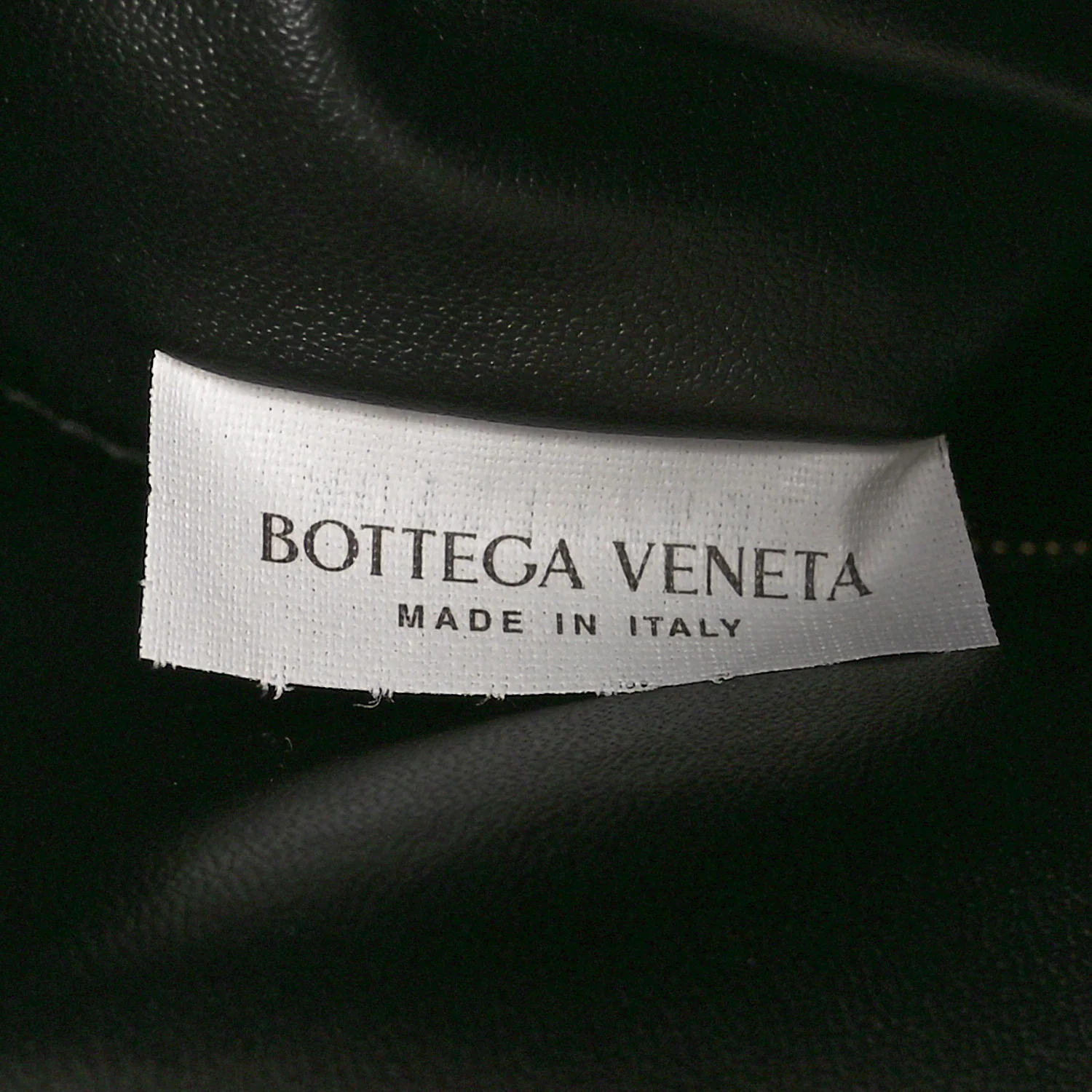 Silky Calfskin Large Hop Black - Top Club