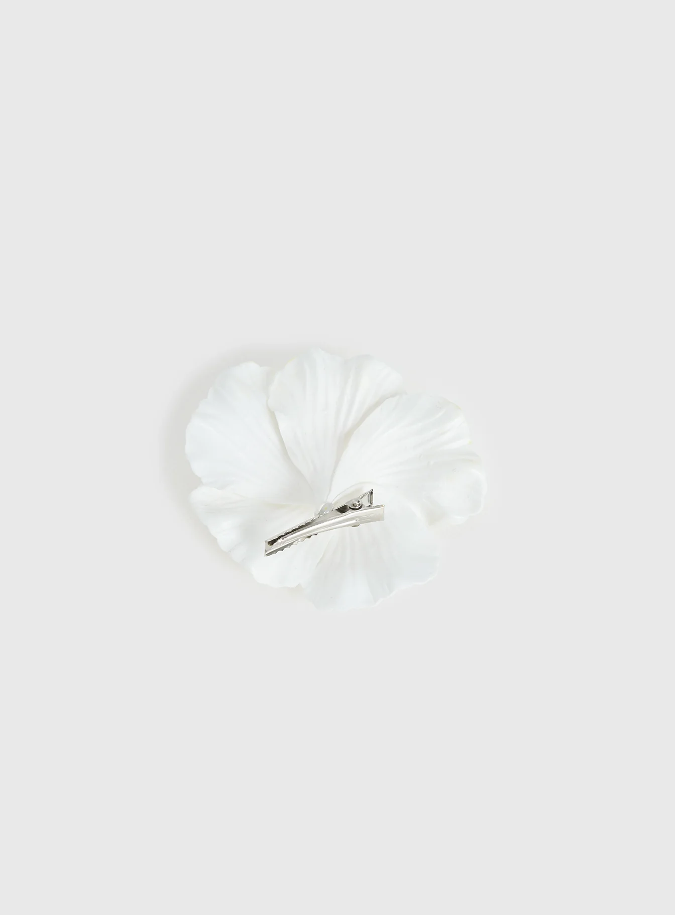 This Fate Flower Hair Clip Cream