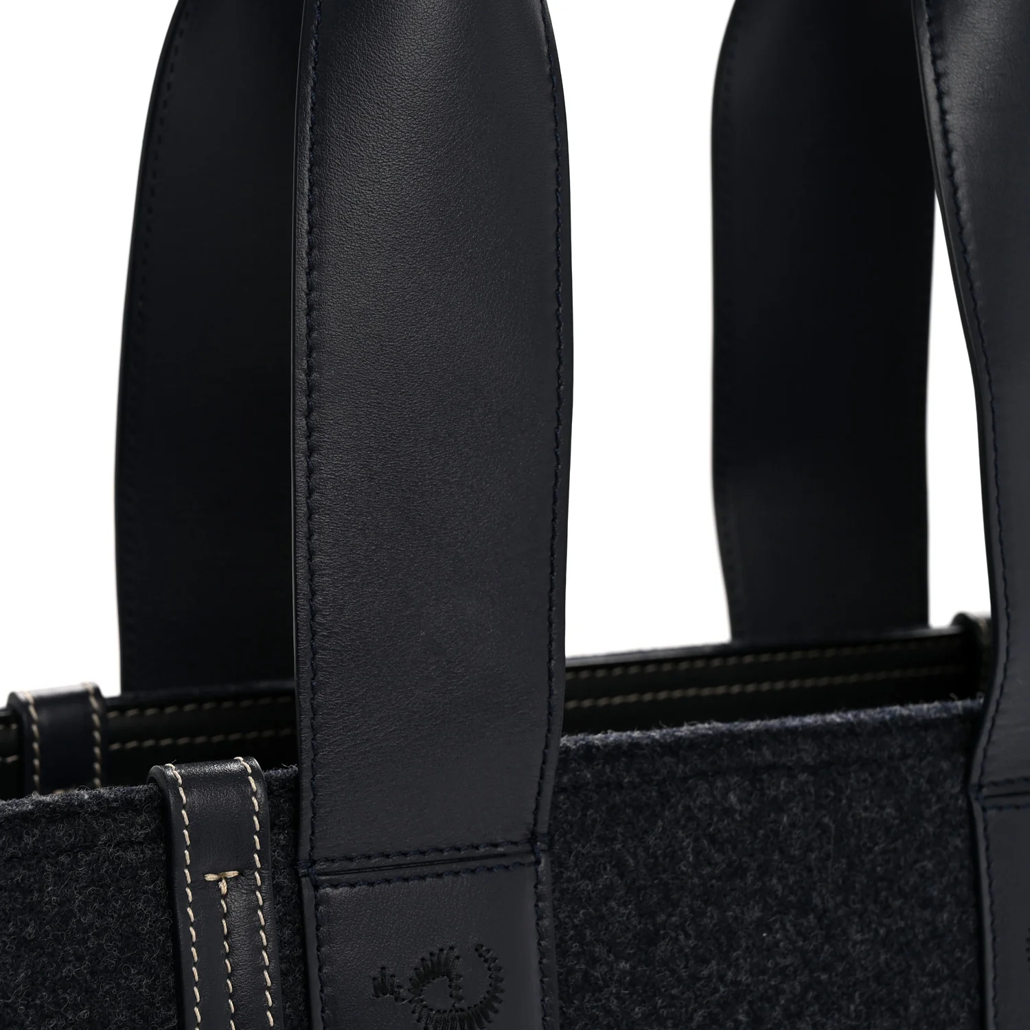 Felt Shiny Calfskin Medium Woody Ribbon Tote Obscure Navy - Top Club