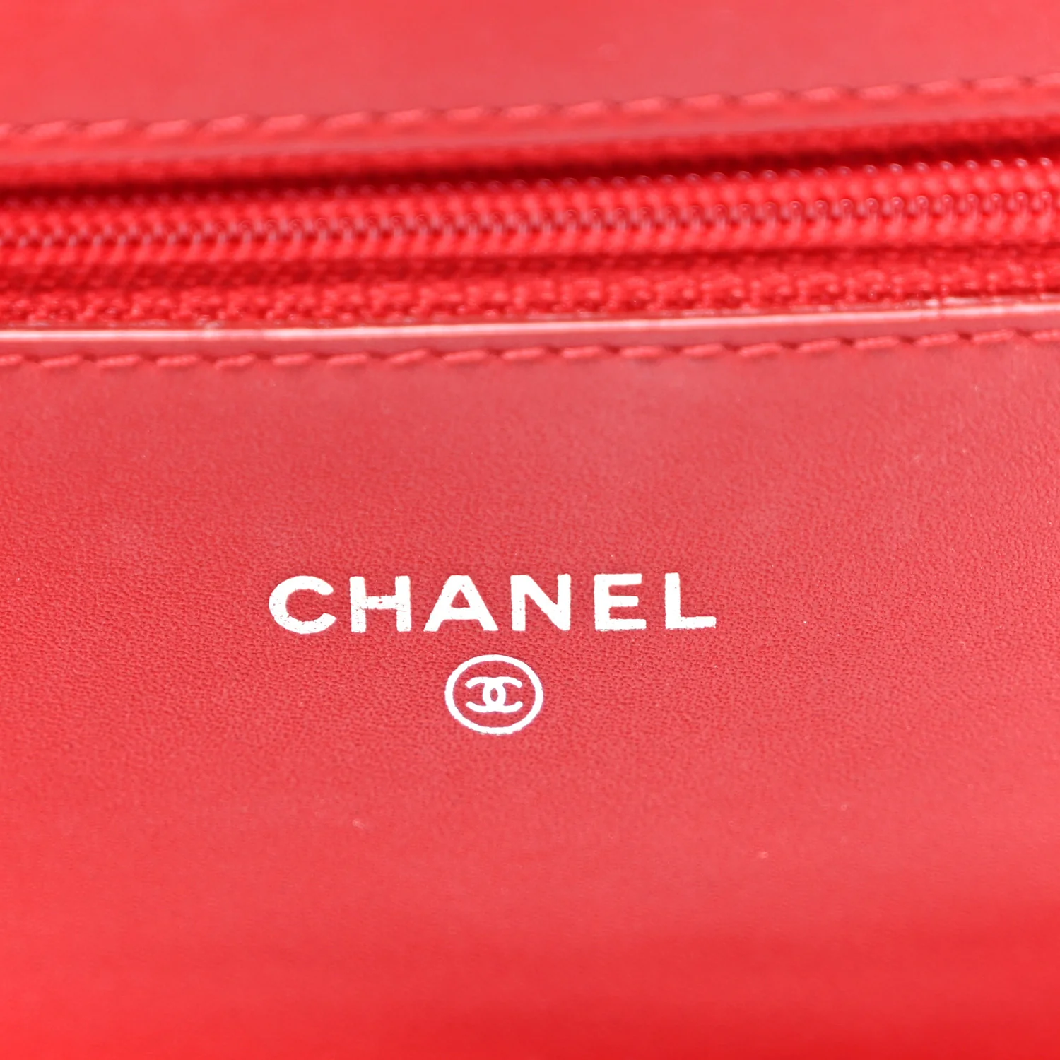 Patent Quilted Brilliant Wallet On Chain WOC Red - Top Club