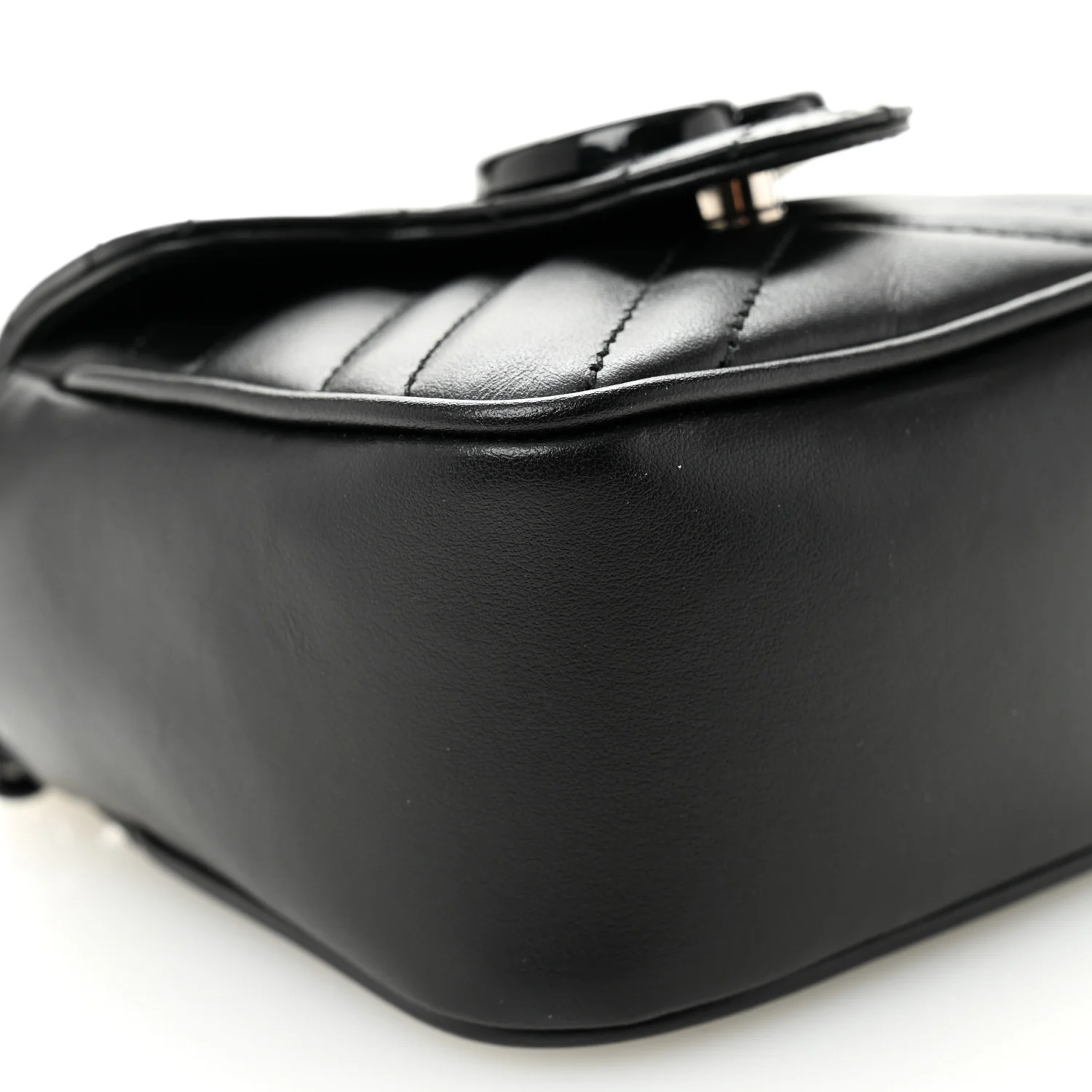 Calfskin Matelasse Monochrome GG Marmont Chain Mini Belt Bag Black - Top Club