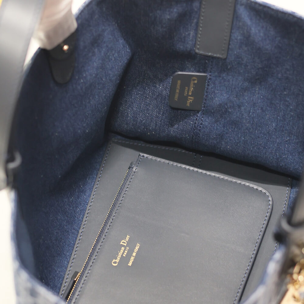 Medium Dior Toujours Bag - Top Club