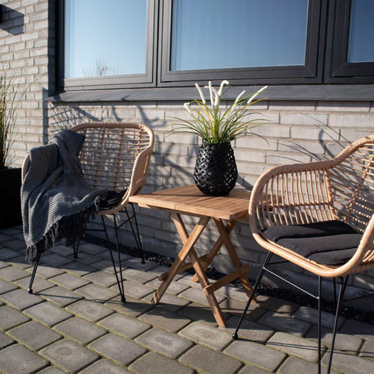 Rotan tuinstoel Madelein - met zitkussen Zwart