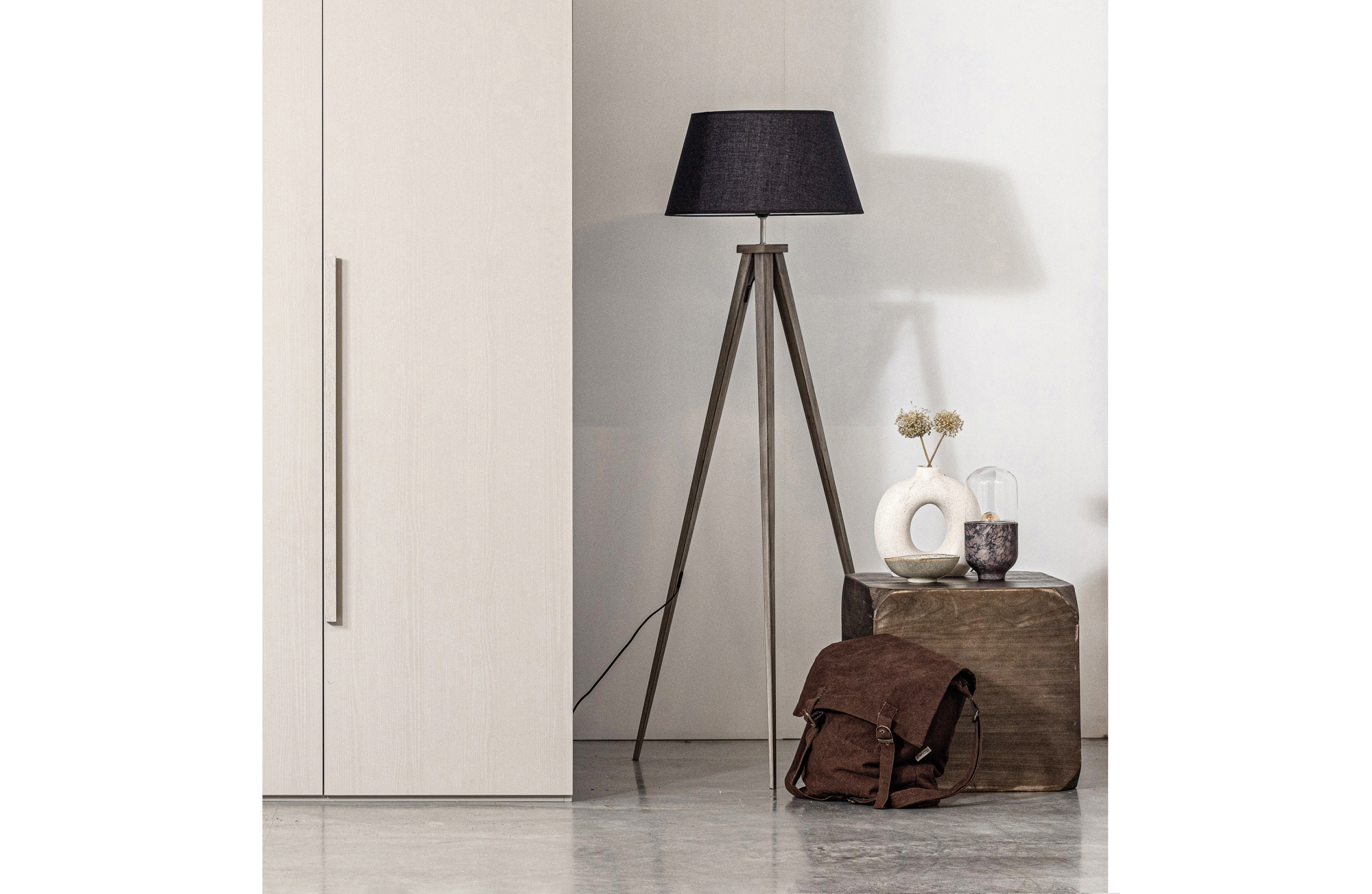 Vloerlamp Omar zwart Omar vloerlamp - Zwart