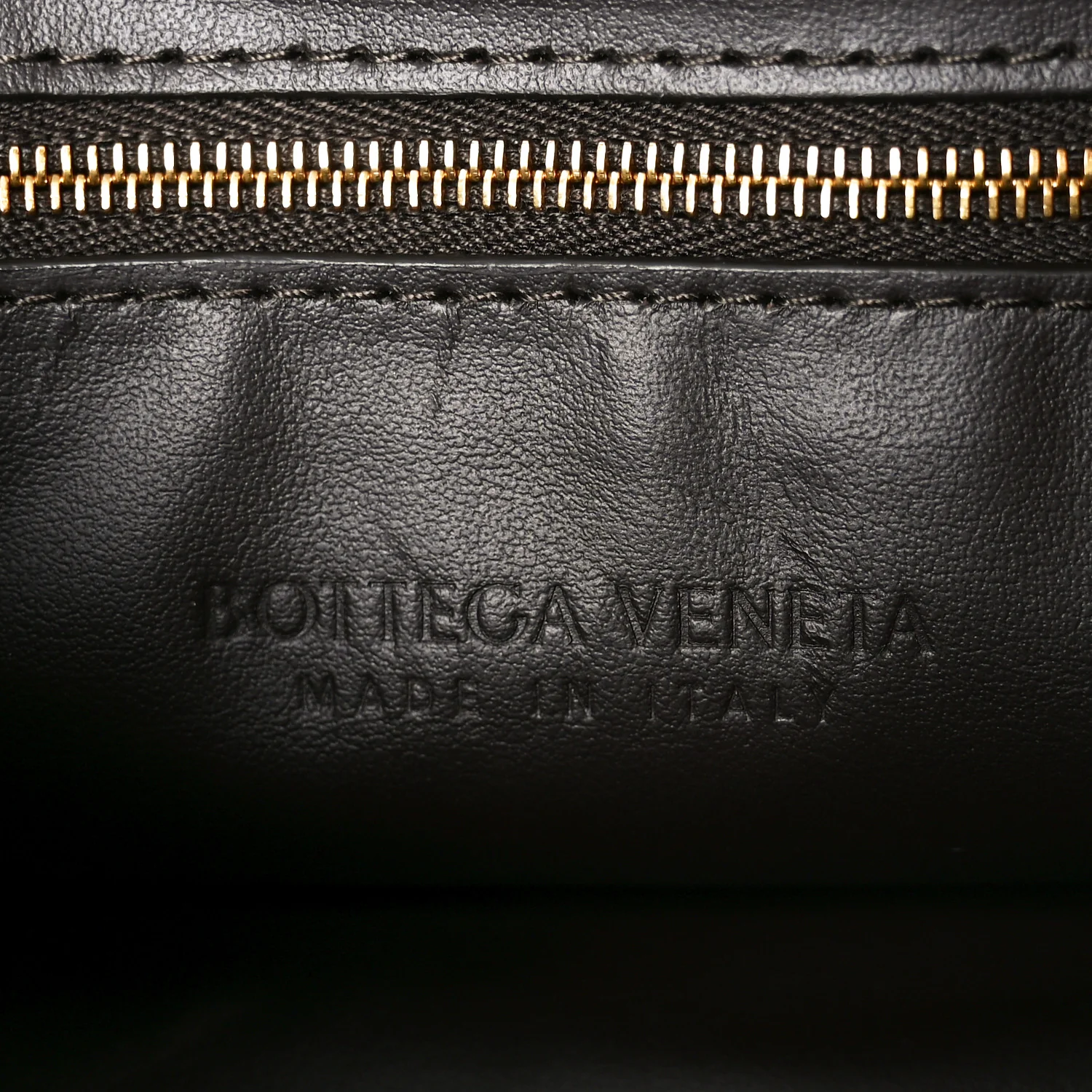 Calfskin Intrecciato Small Hop Fondant - Top Club