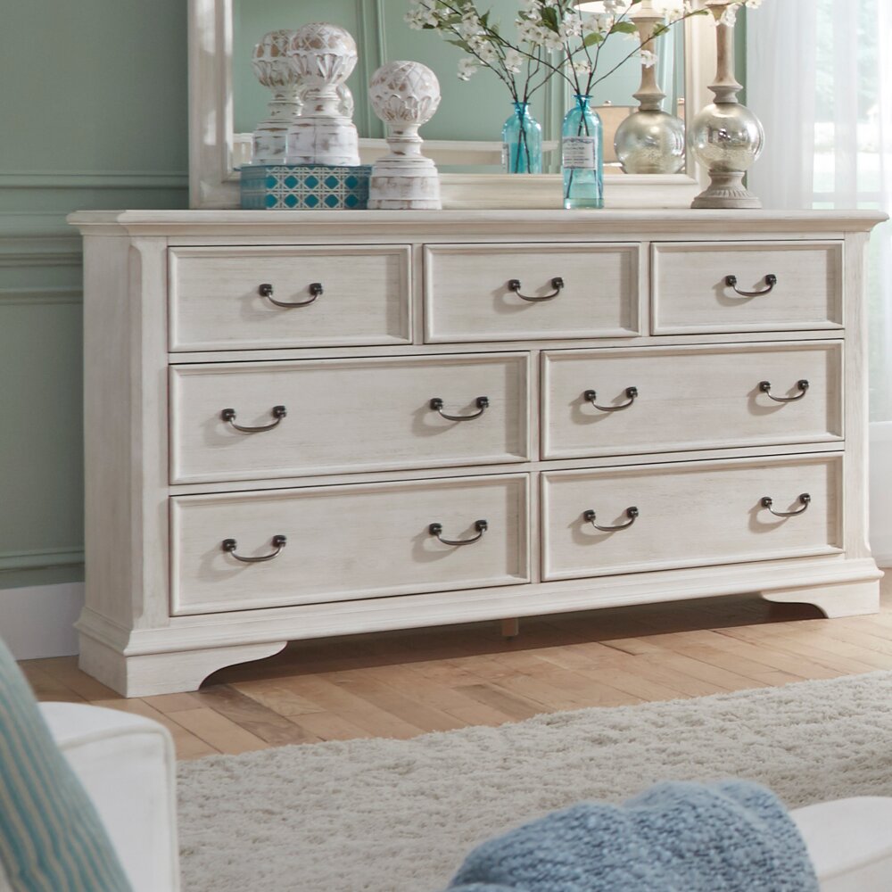 7 Drawer 64'' W Dresser