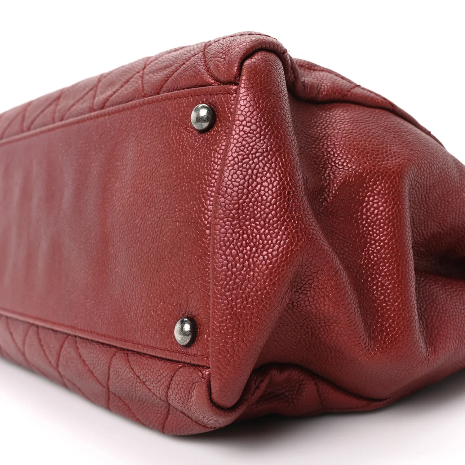 Iridescent Caviar Quilted Tall Chic Shopping Tote Red - Top Club