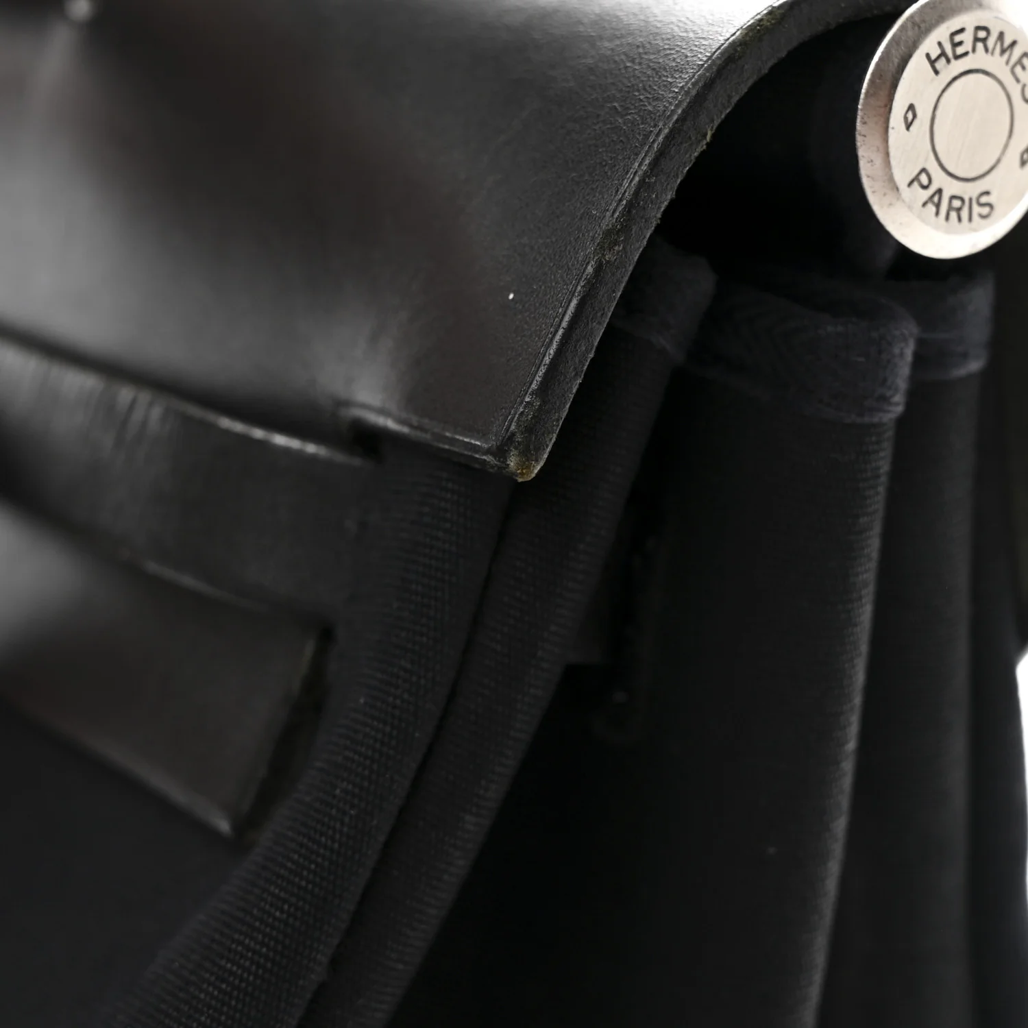 Military Toile Vache Hunter Herbag Messenger 39 Black - Top Club
