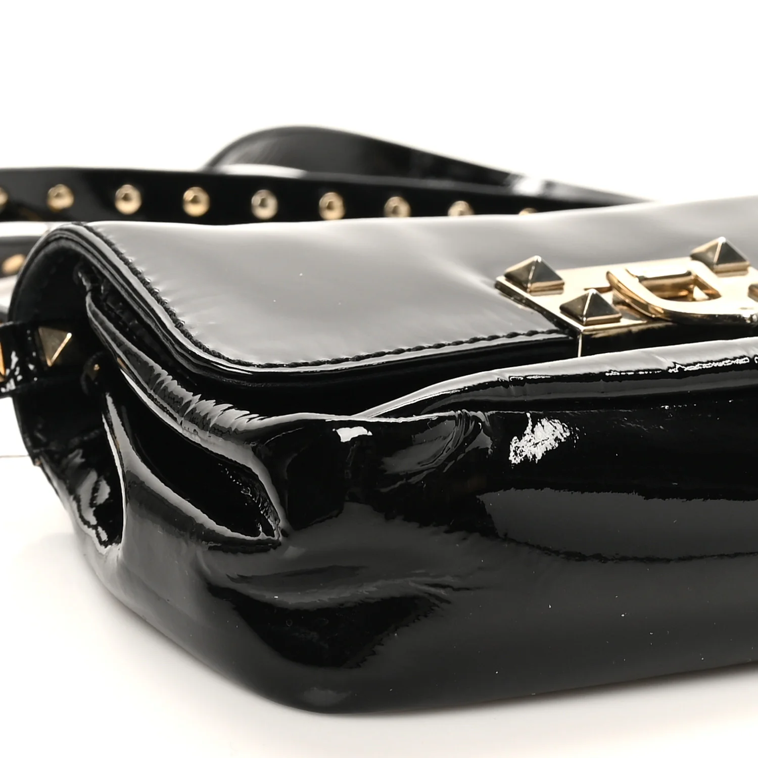 Patent Rockstud Flip Lock Flap Black - Top Club