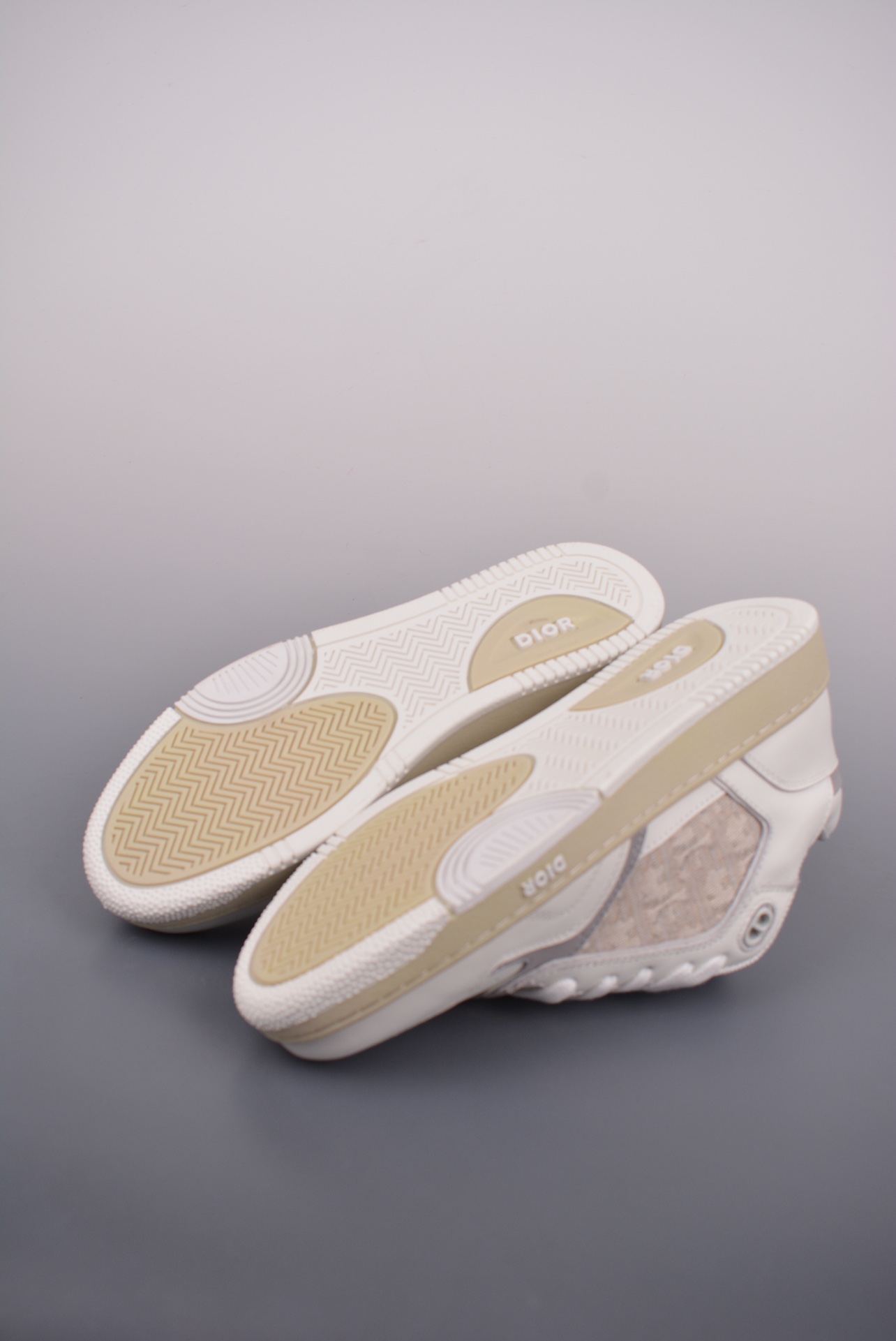 Dior B27 Sneakers White (AAA High Quality Version) - Sneaker Replica Workshop